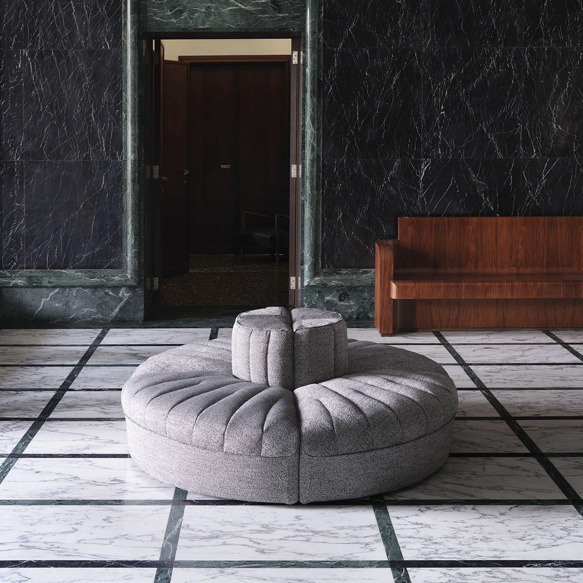 9000 Sofa - Image 32