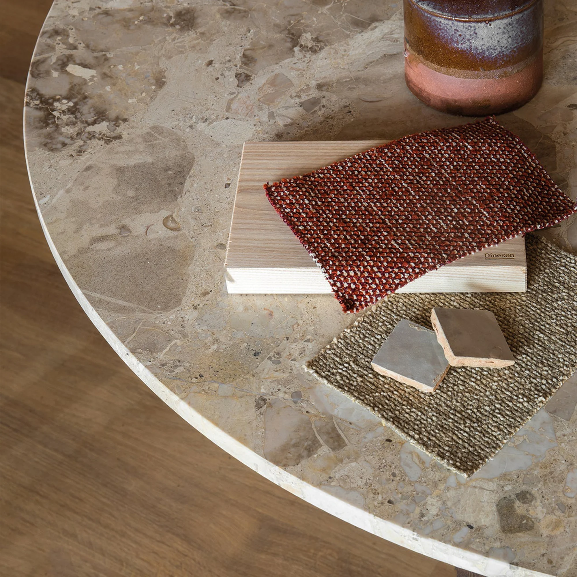 Androgyne Dining Table - Image 18