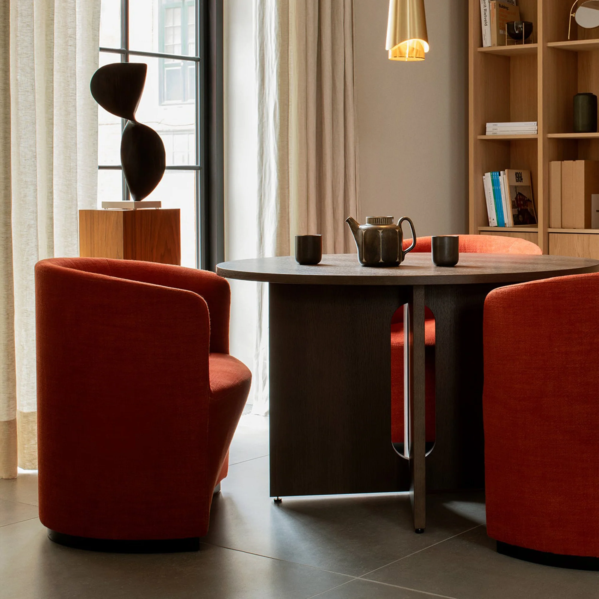 Androgyne Dining Table - Image 23