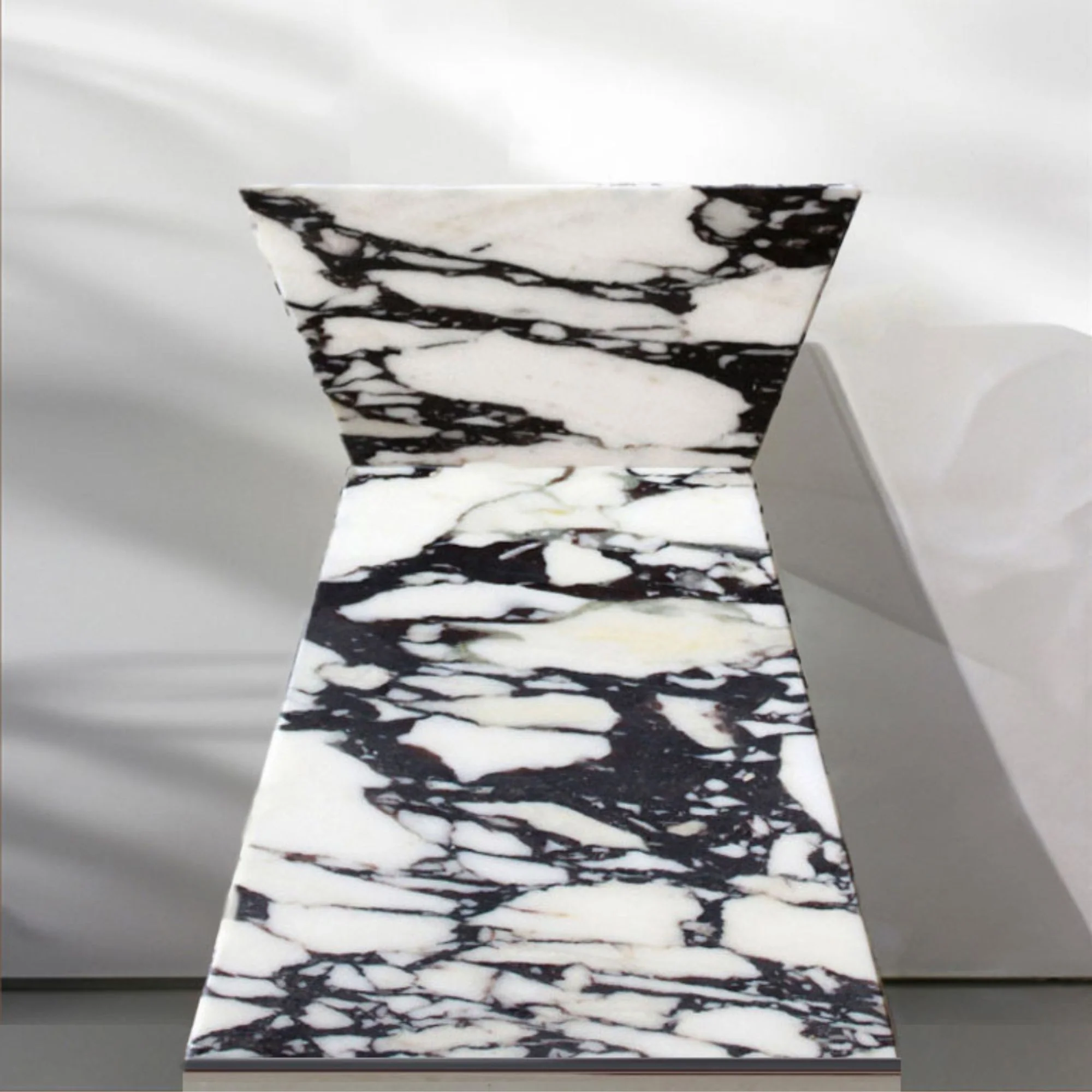 Aria Calacatta Viola Table - Image 4