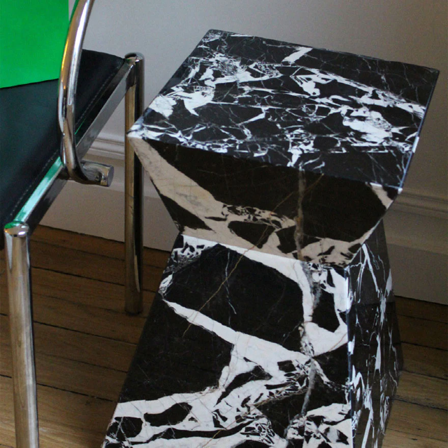 Aria Grand Antique Table - Image 3
