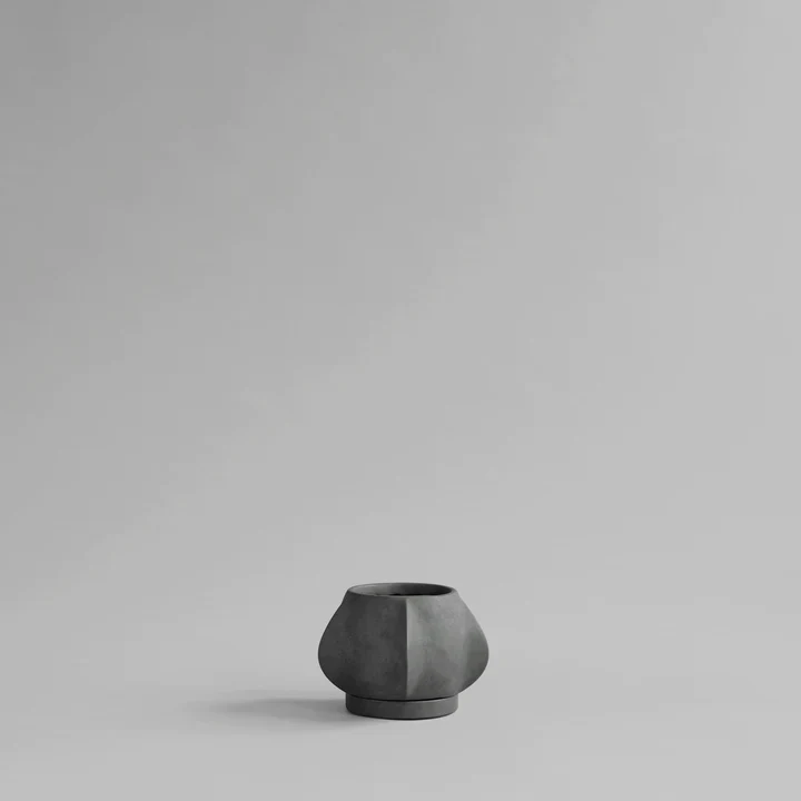 Arket Plant Pot - Image 3
