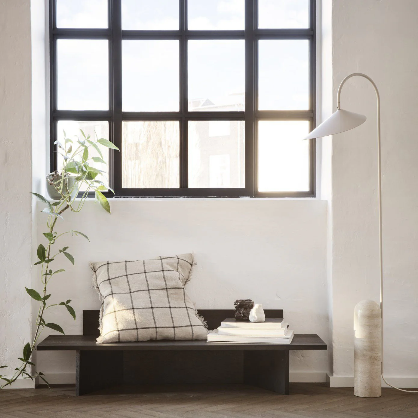 Arum Floor Lamp - Image 9