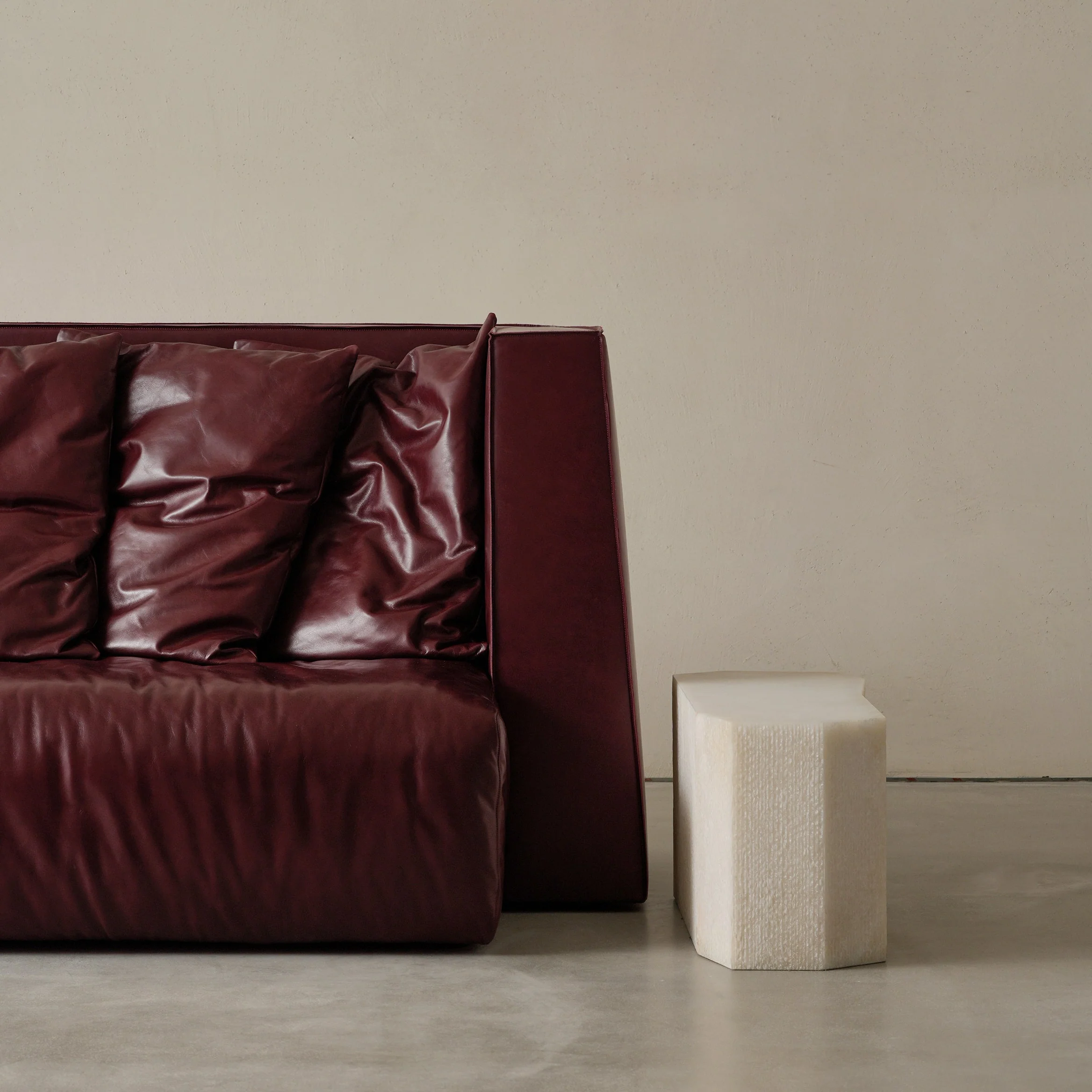 Axis Leather Sofa - Image 4