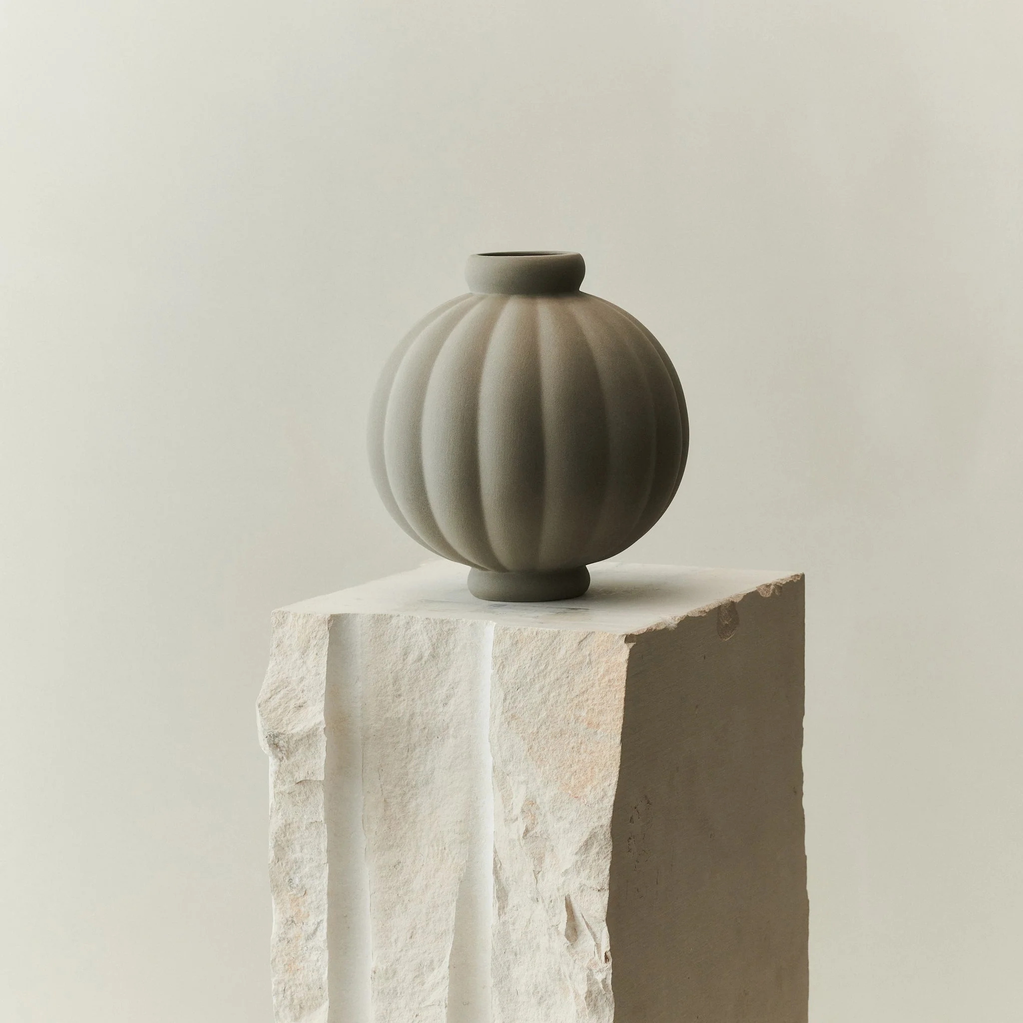 Balloon Vase 01 - Ceramic - Image 2