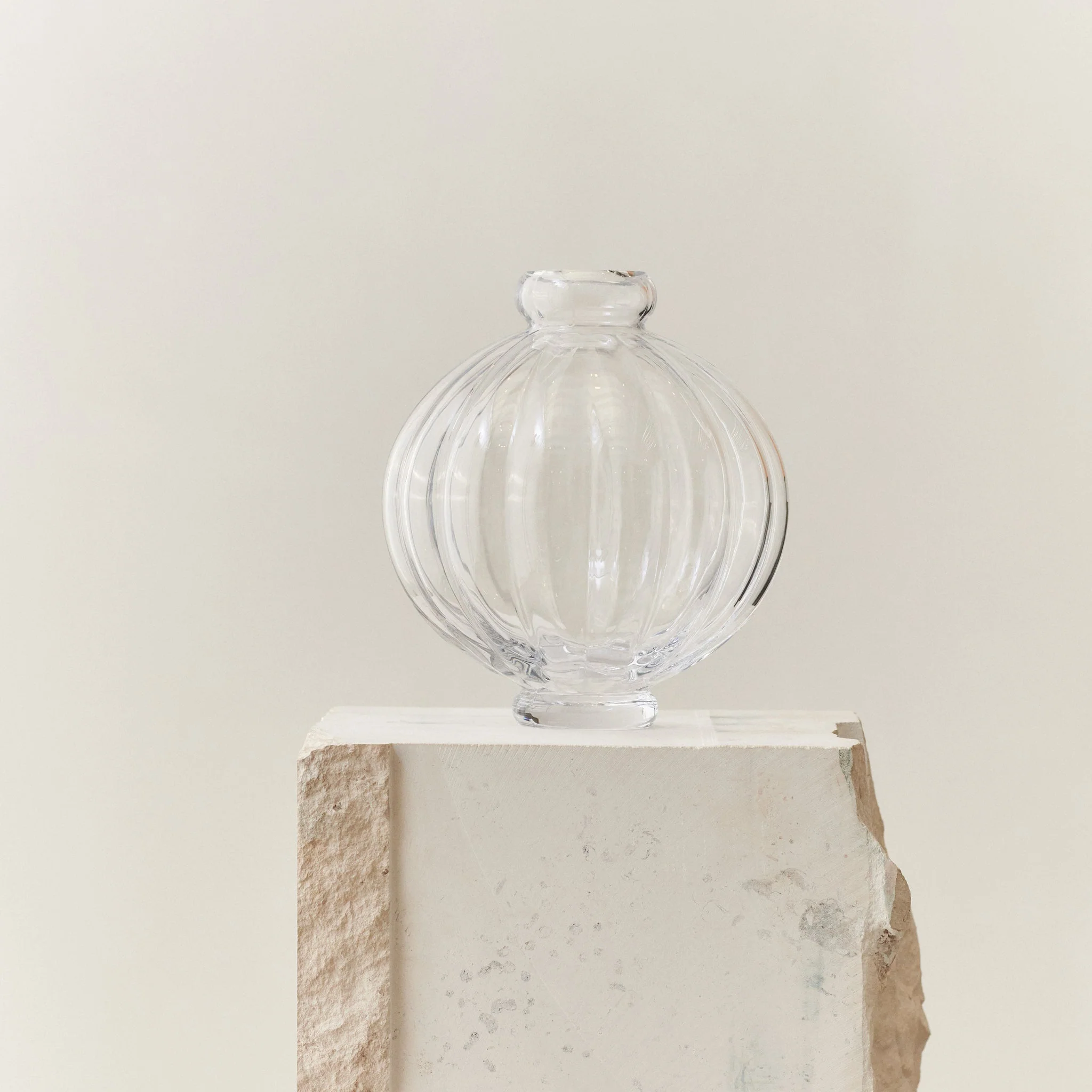 Balloon Vase 01 - Glass - Image 2