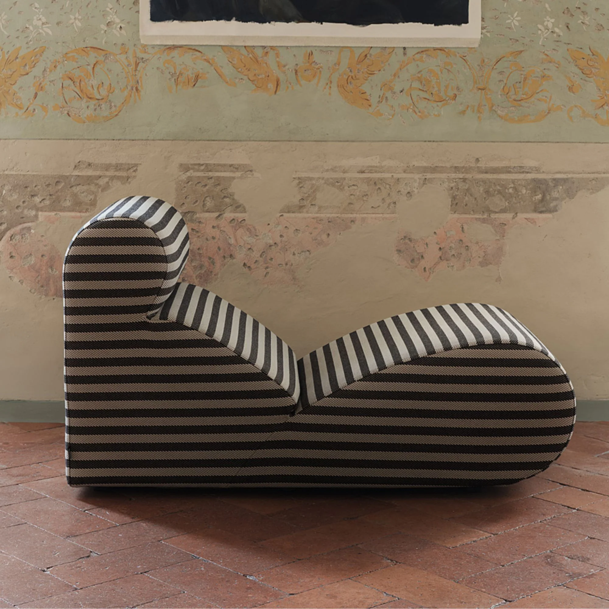 Boborelax Lounge Chair - Image 3
