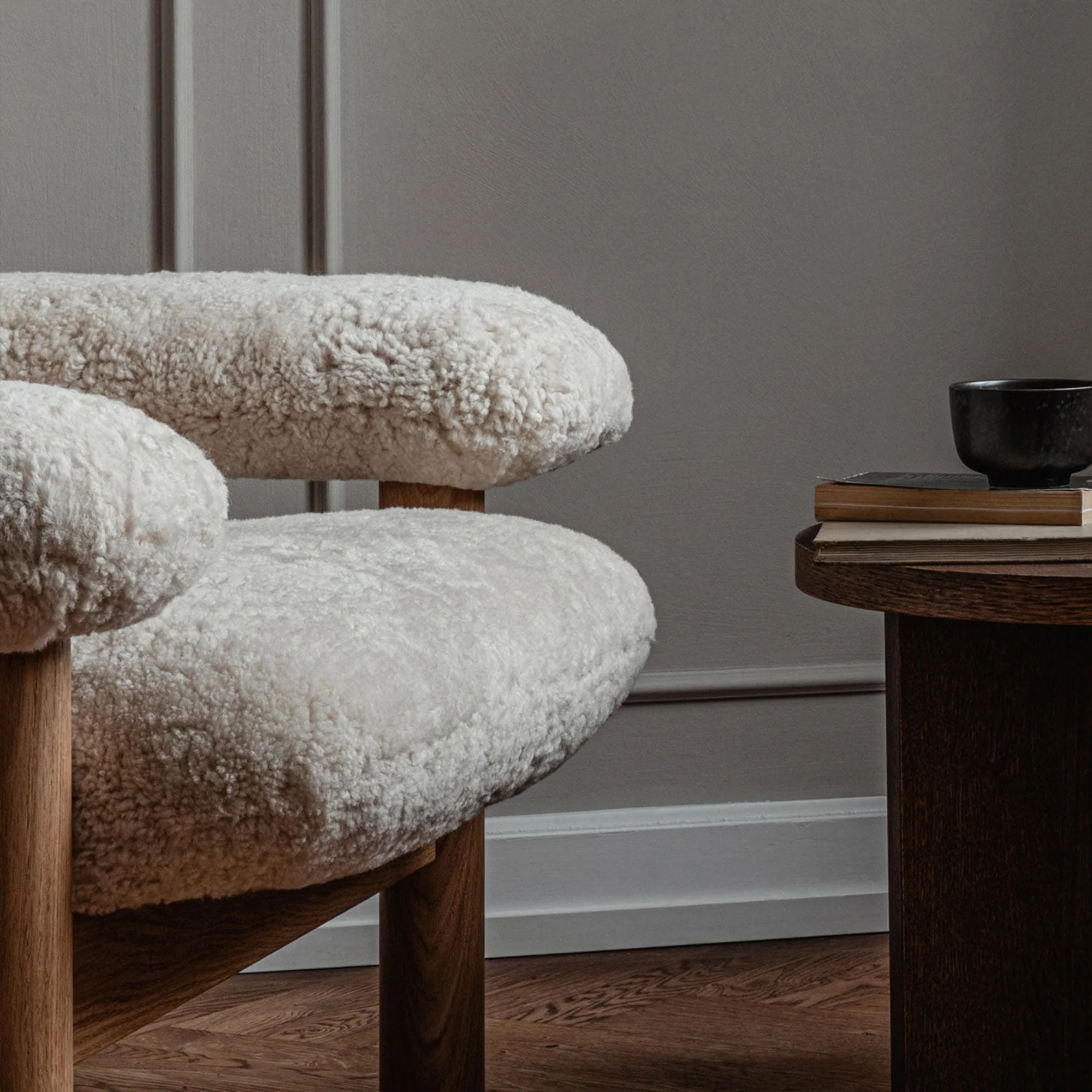 Brasilia Lounge Chair - Sheepskin - Image 4