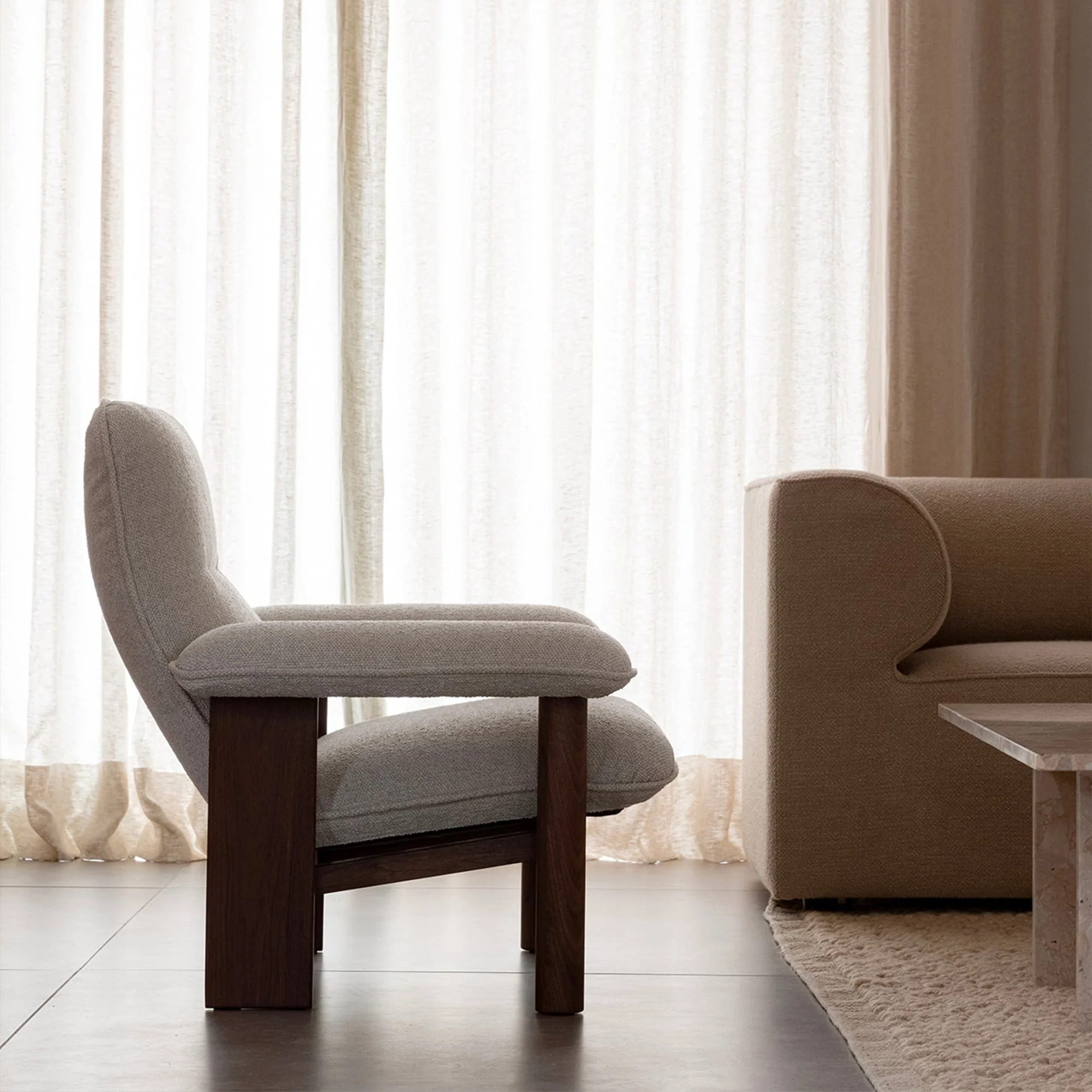 Brasilia Lounge Chair - Textile - Image 14