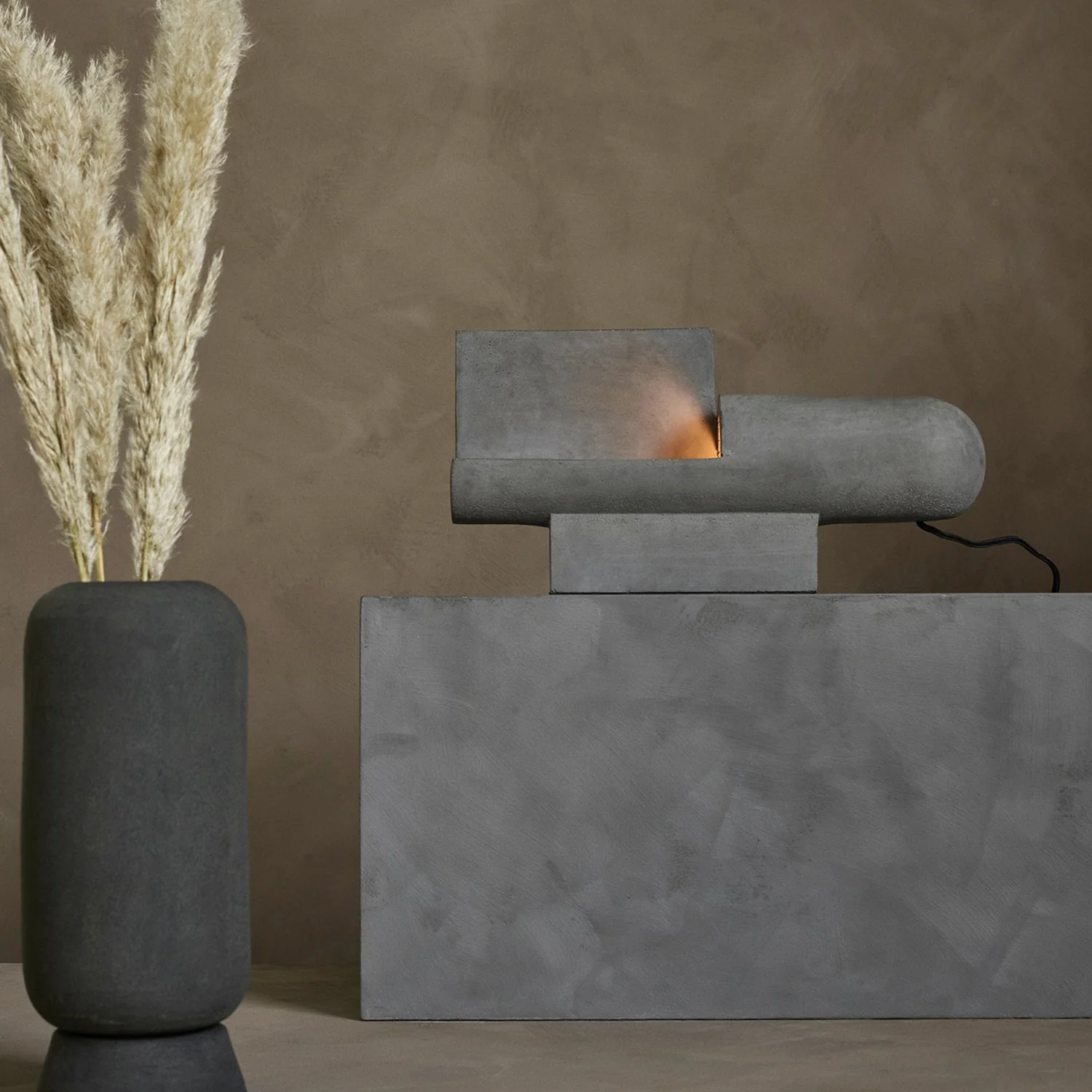 Brutalist Table Lamp - Image 4