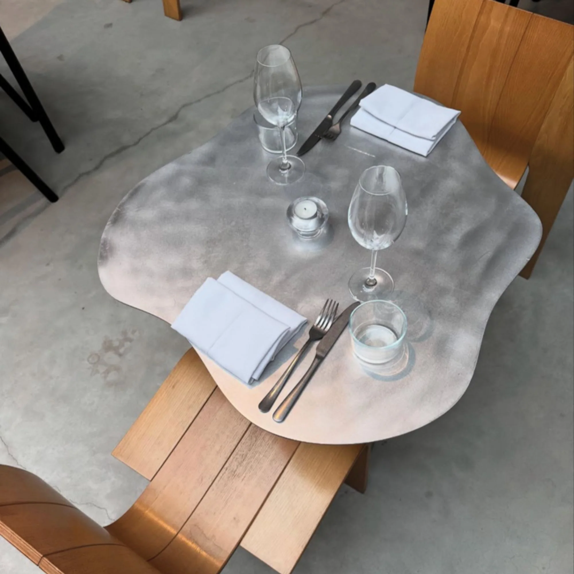Cafe Table - Image 2