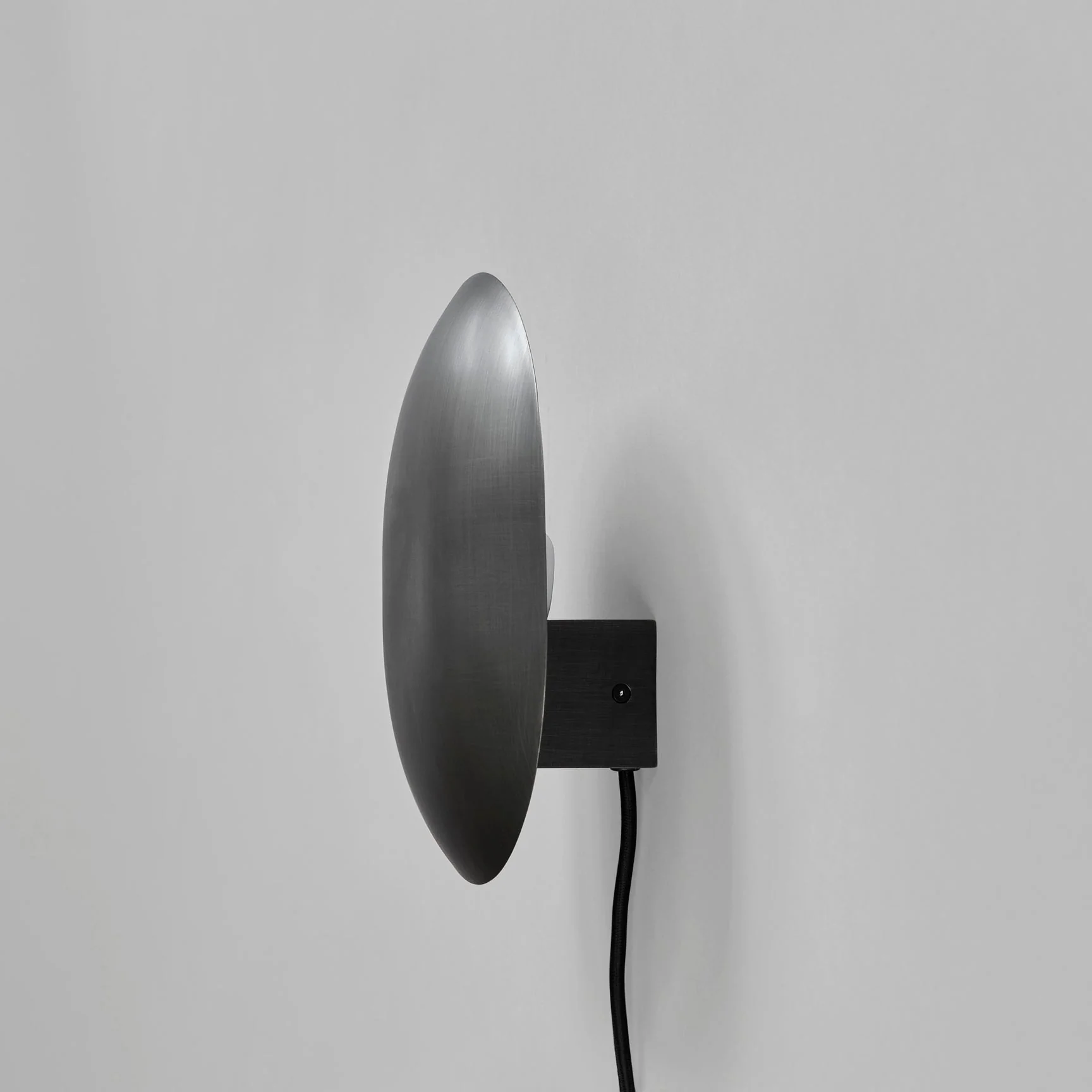 Clam Wall Lamp - Image 15