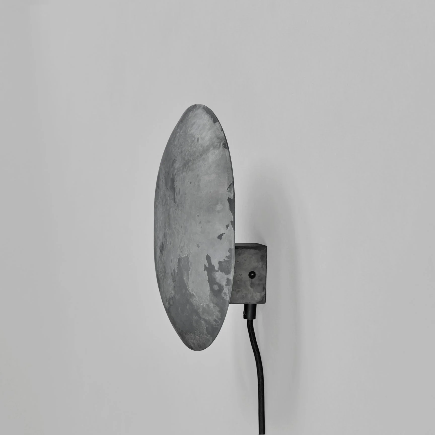 Clam Wall Lamp - Image 8
