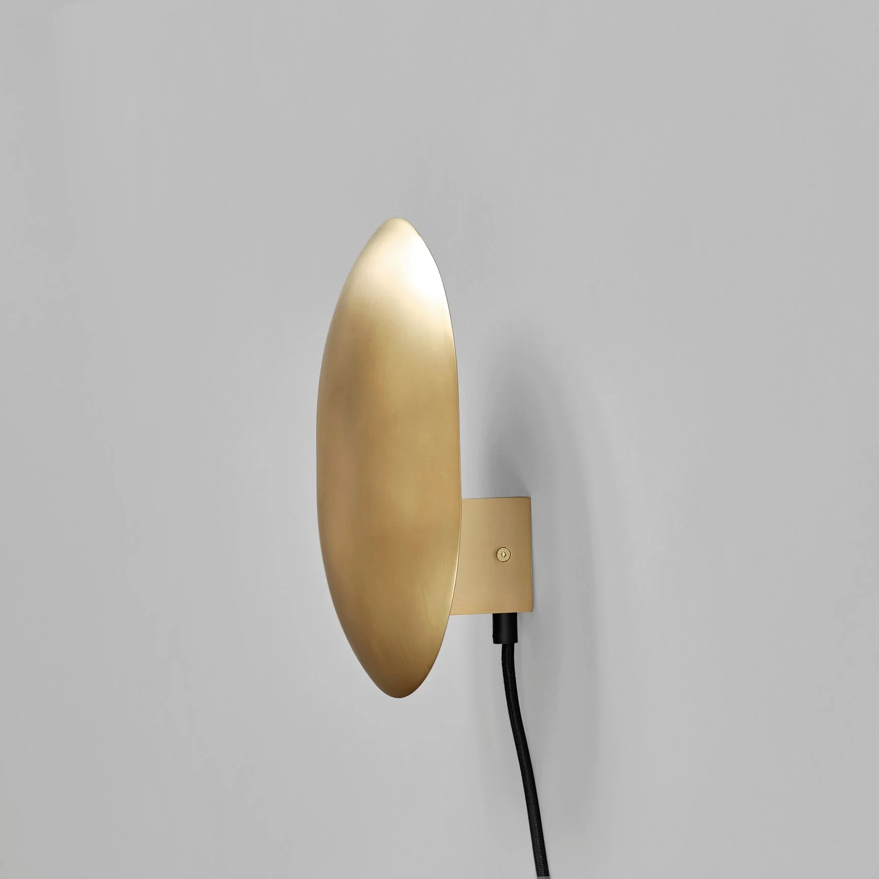Clam Wall Lamp - Image 12