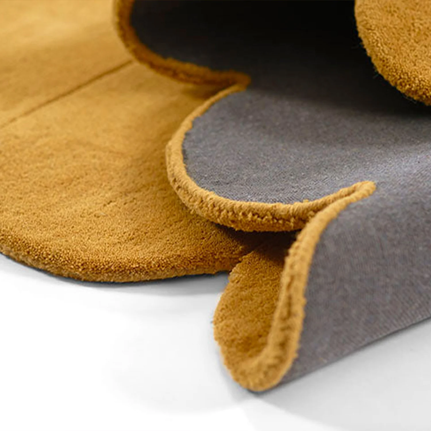 Claude-2 Tumeric Rug - Image 9