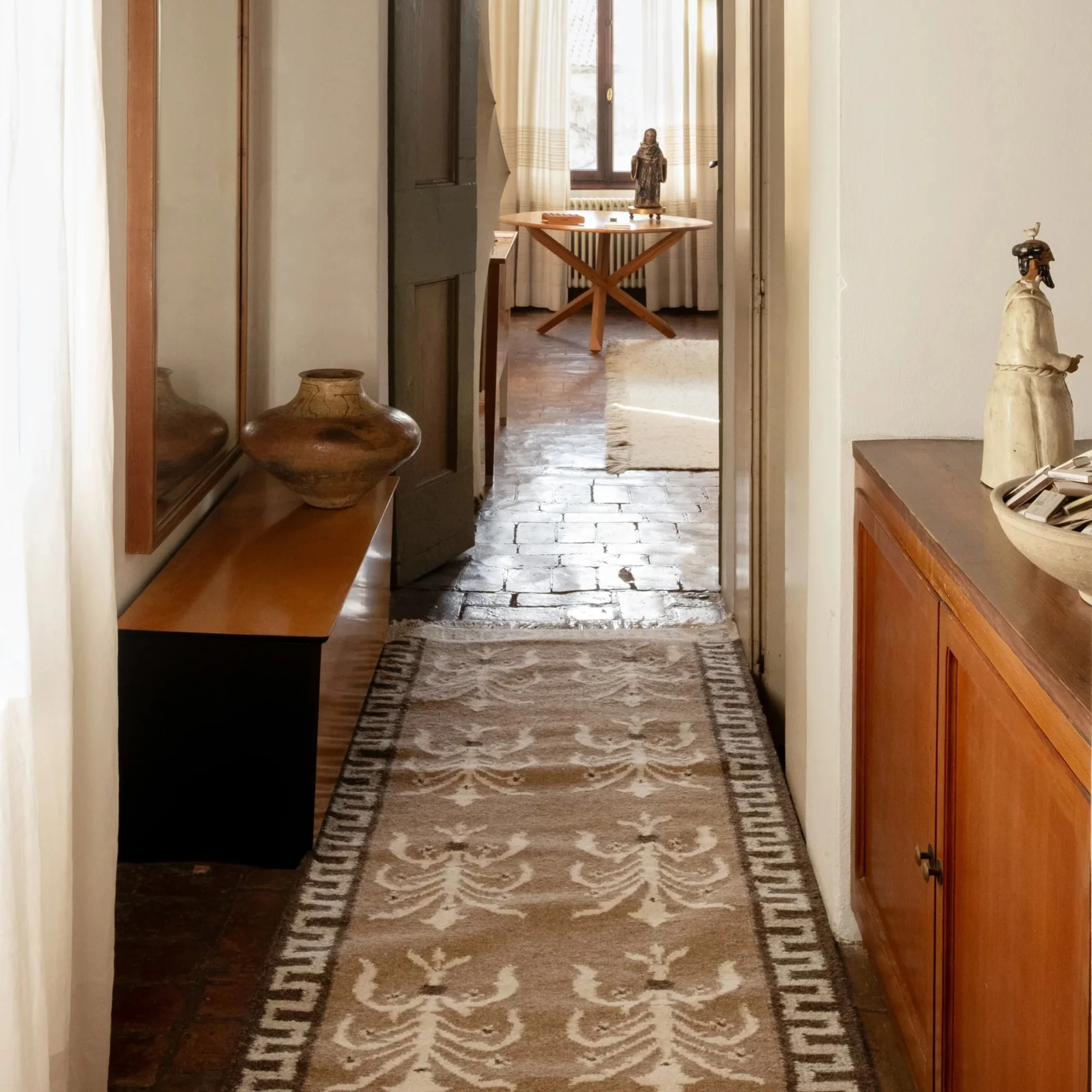 Colonnade no.10 - Image 2