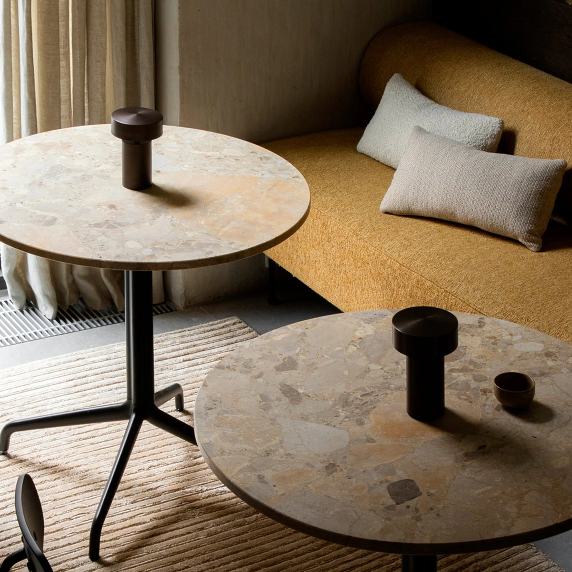 Column Table Lamp - Portable - Image 8