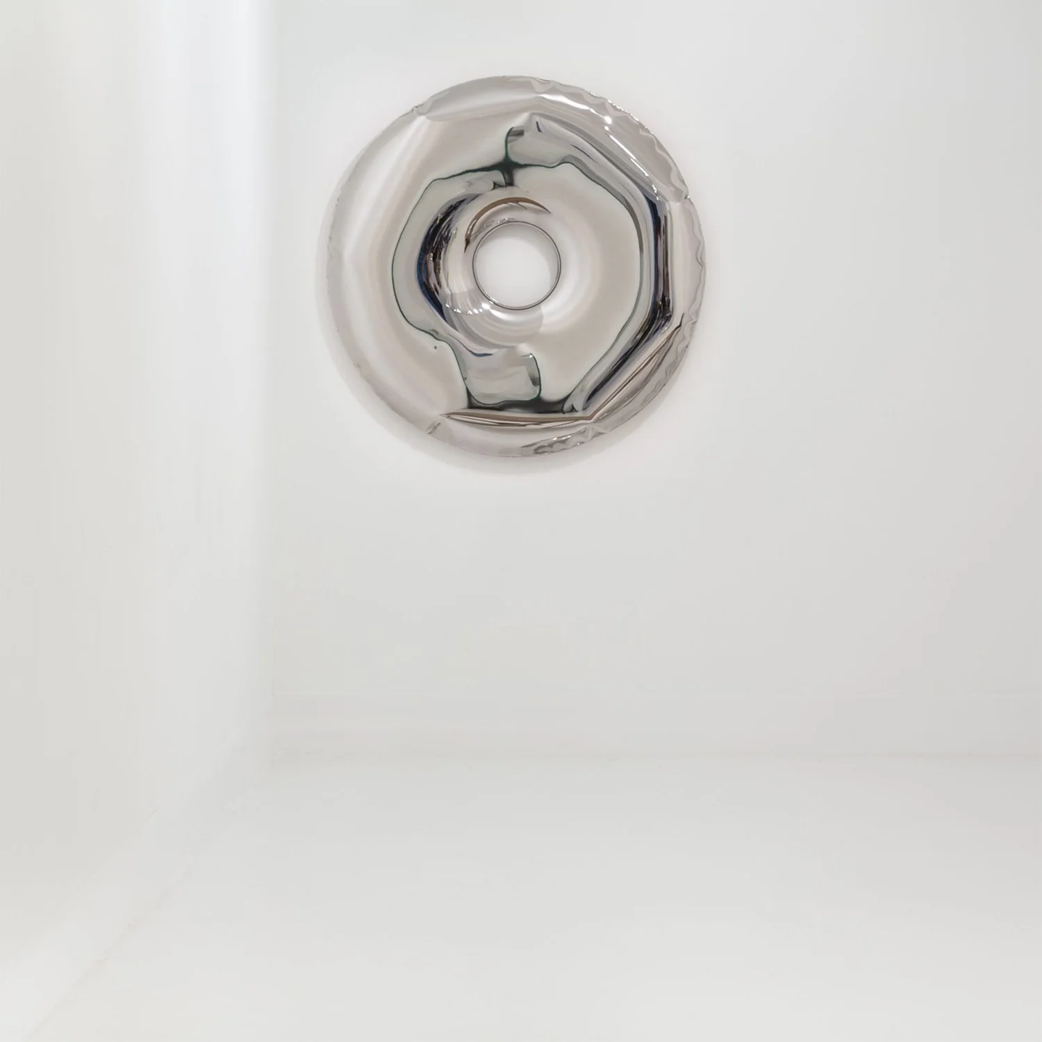 Contemporary Mirror 'Rondo 150' in Polished Stainless Steel - Image 6