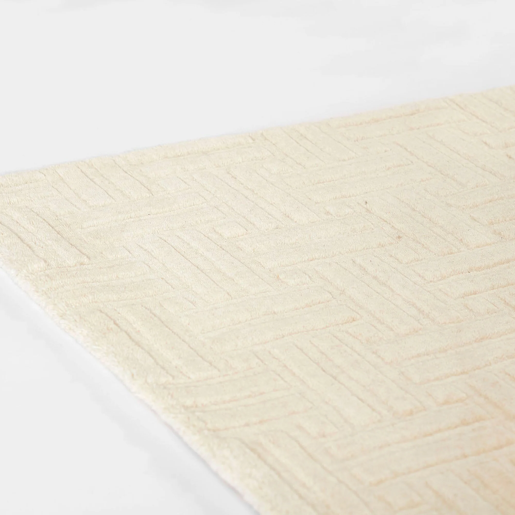 Contour-5 Ivory Rug - Image 3