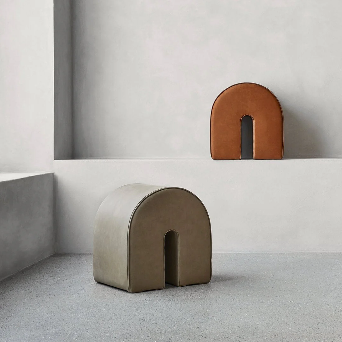 Curved Pouf - Image 4
