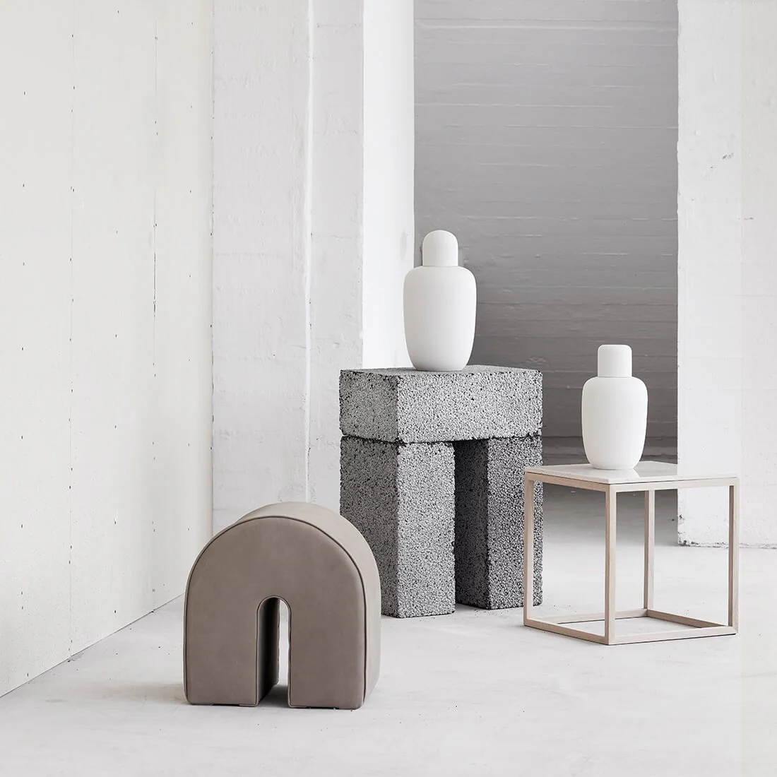 Curved Pouf - Image 5