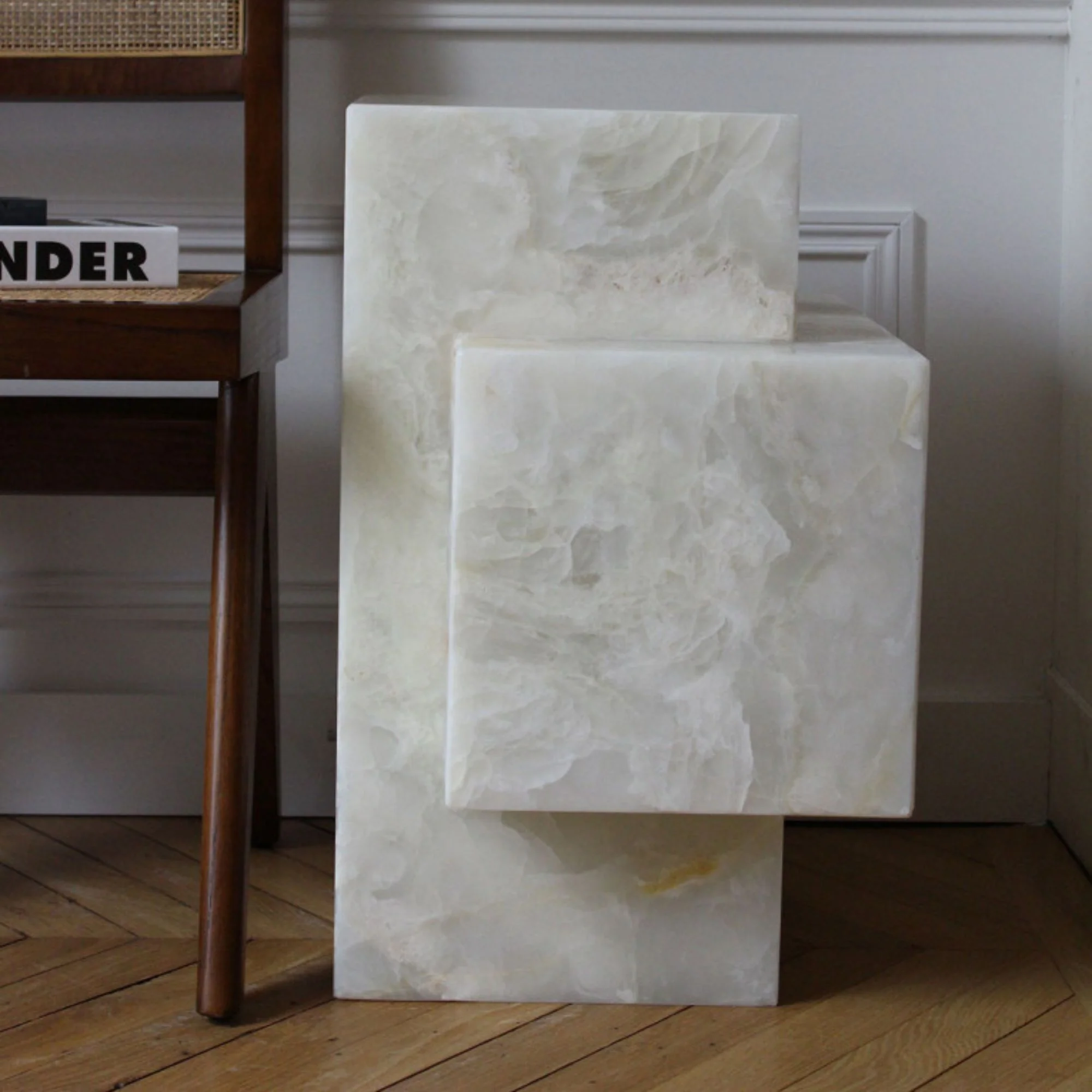Ella White Onyx Table - Image 3