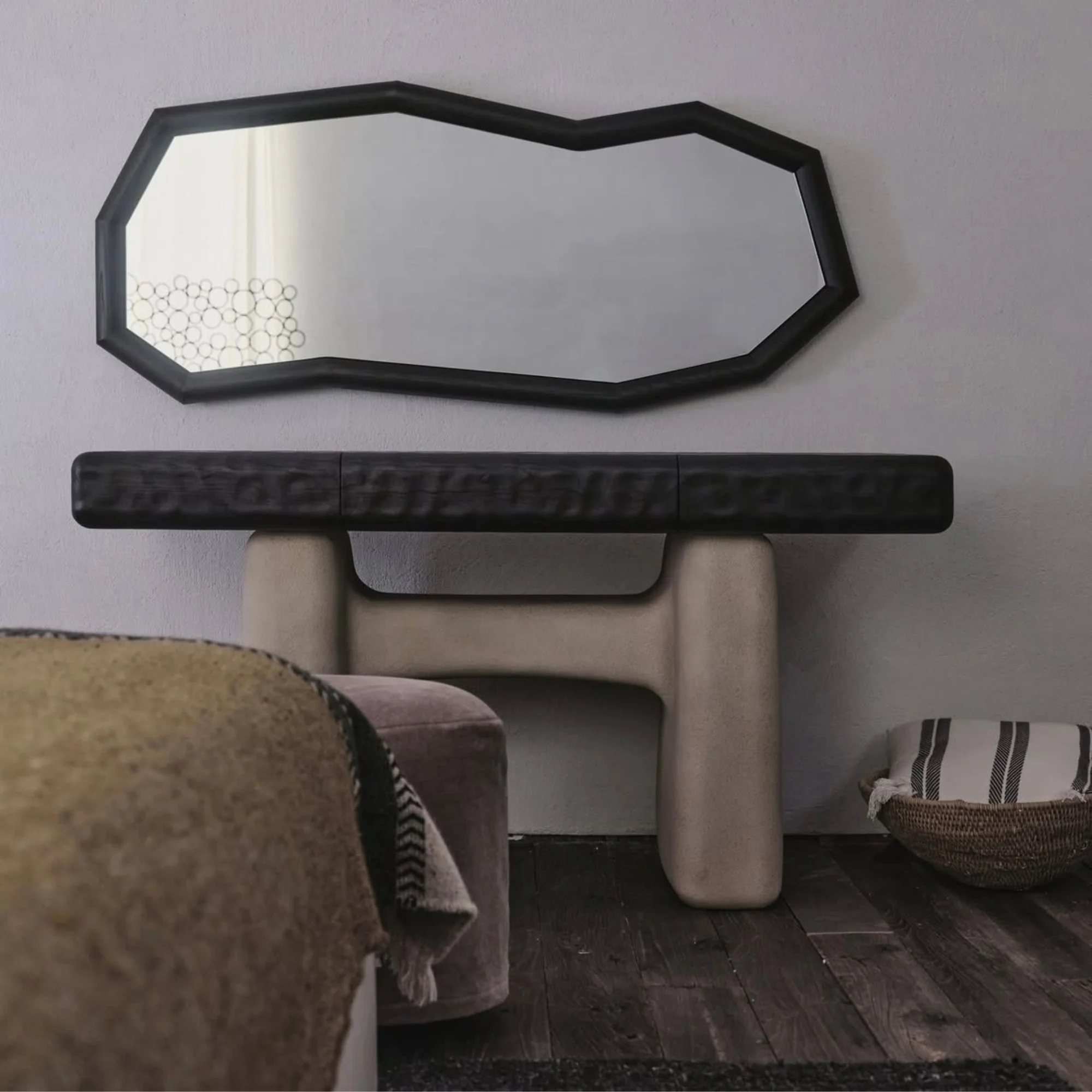 Elliana Console - Image 2