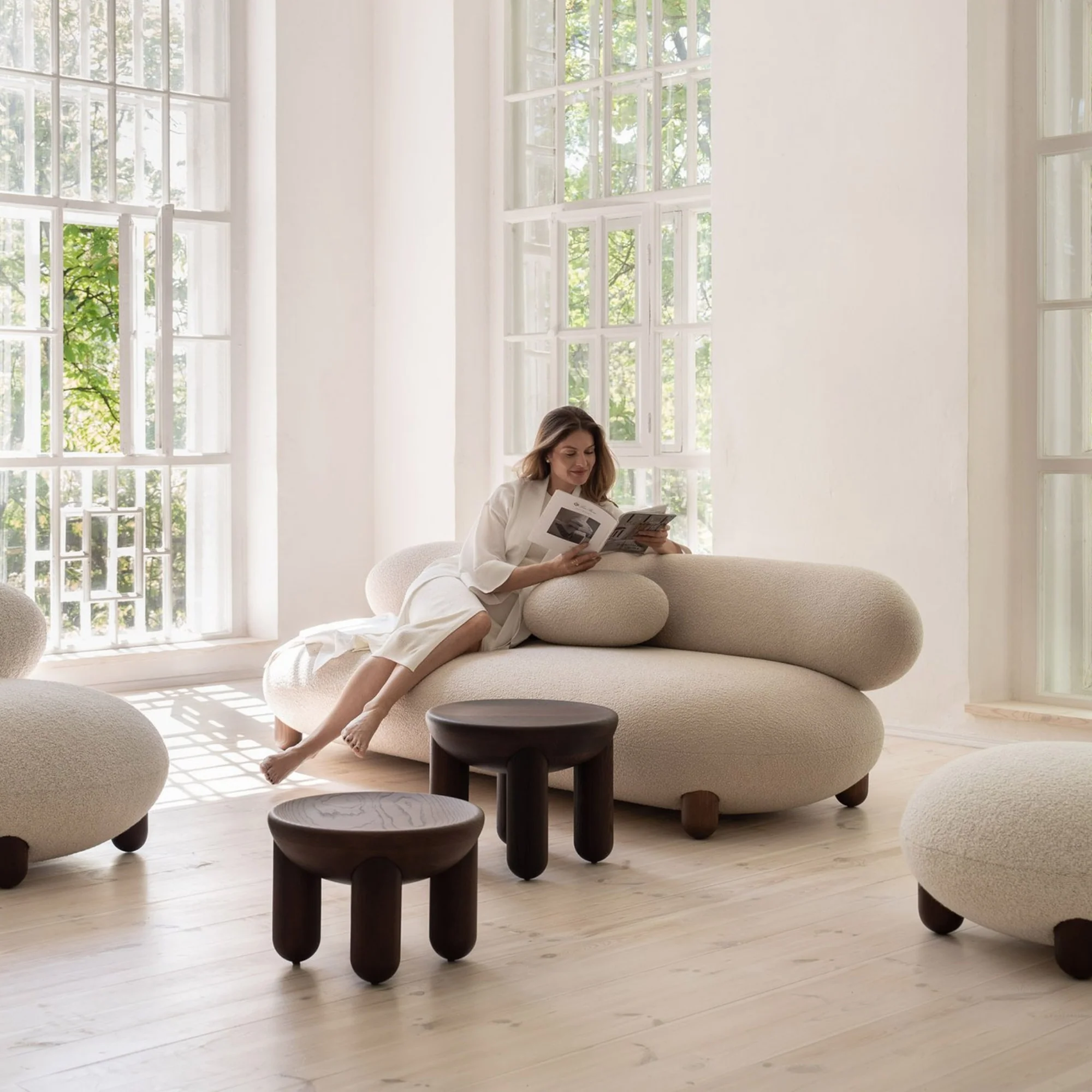 Flock Sofa - Image 3