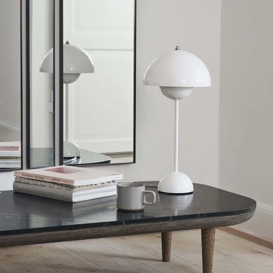 Flower Pot Table Lamp VP3 - Image 2