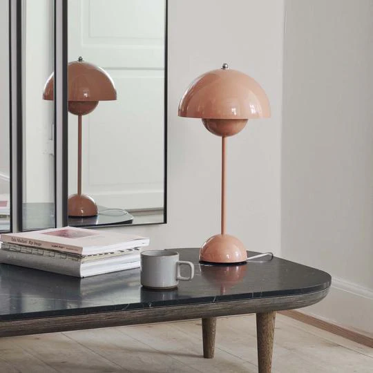 Flower Pot Table Lamp VP3 - Image 5