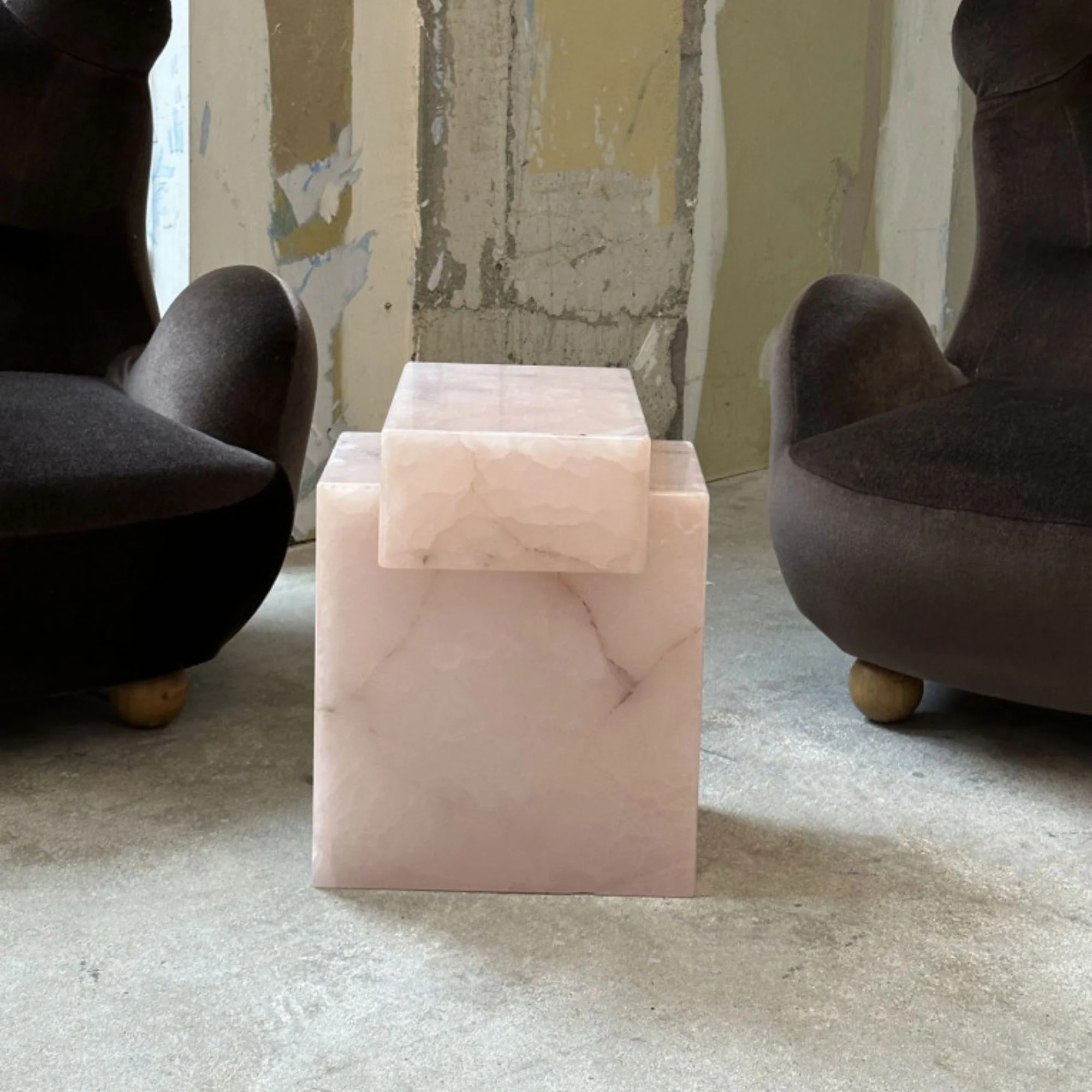 Gaia Pink Onyx Table - Image 2