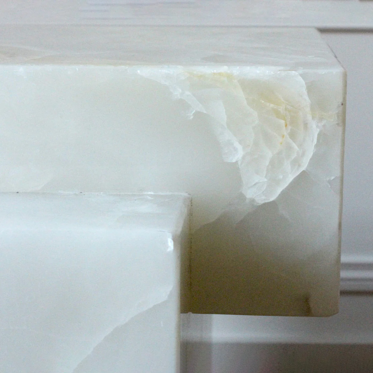 Gaia White Onyx Table - Image 11