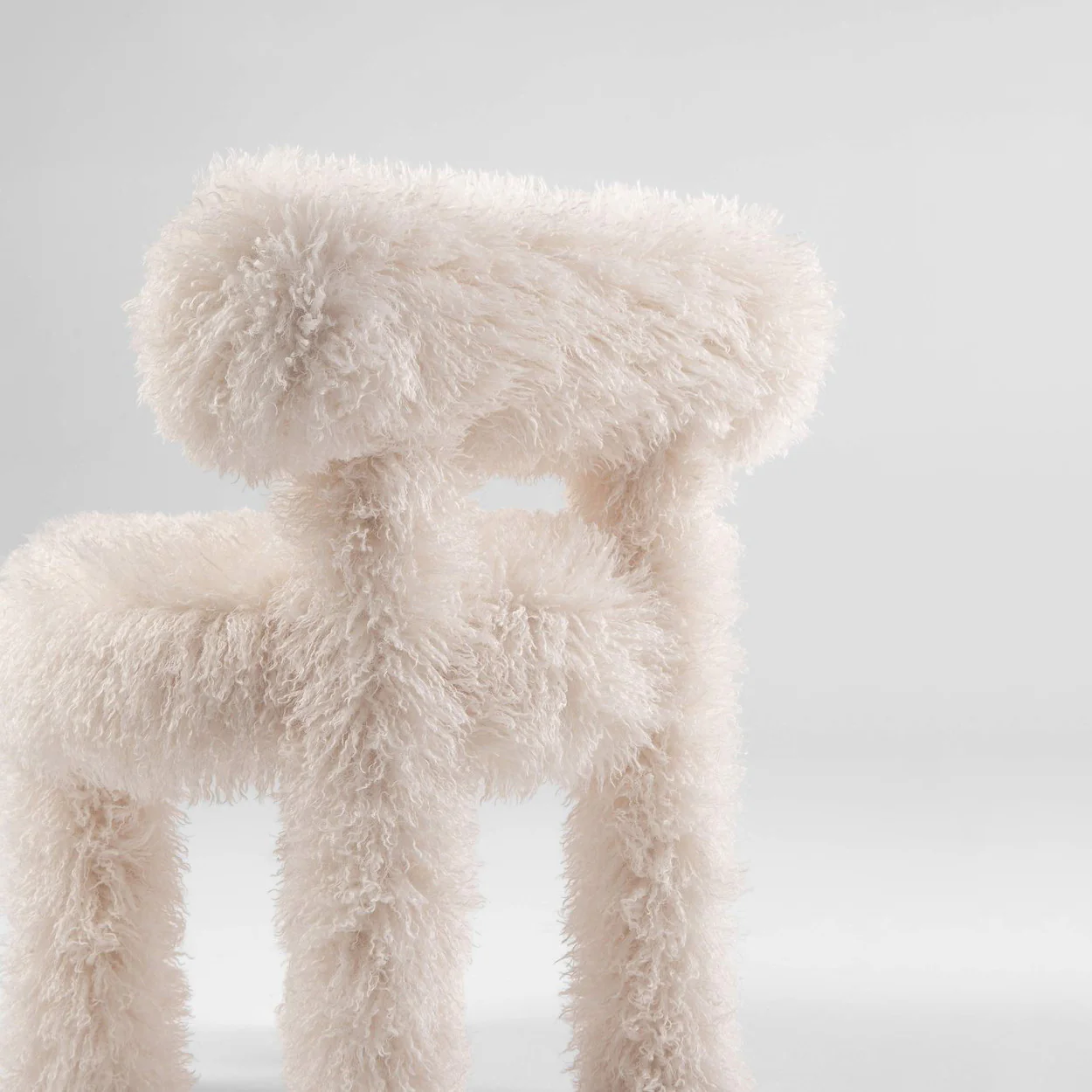 Gropius CS1 Chair Fluffy Edition - Image 5