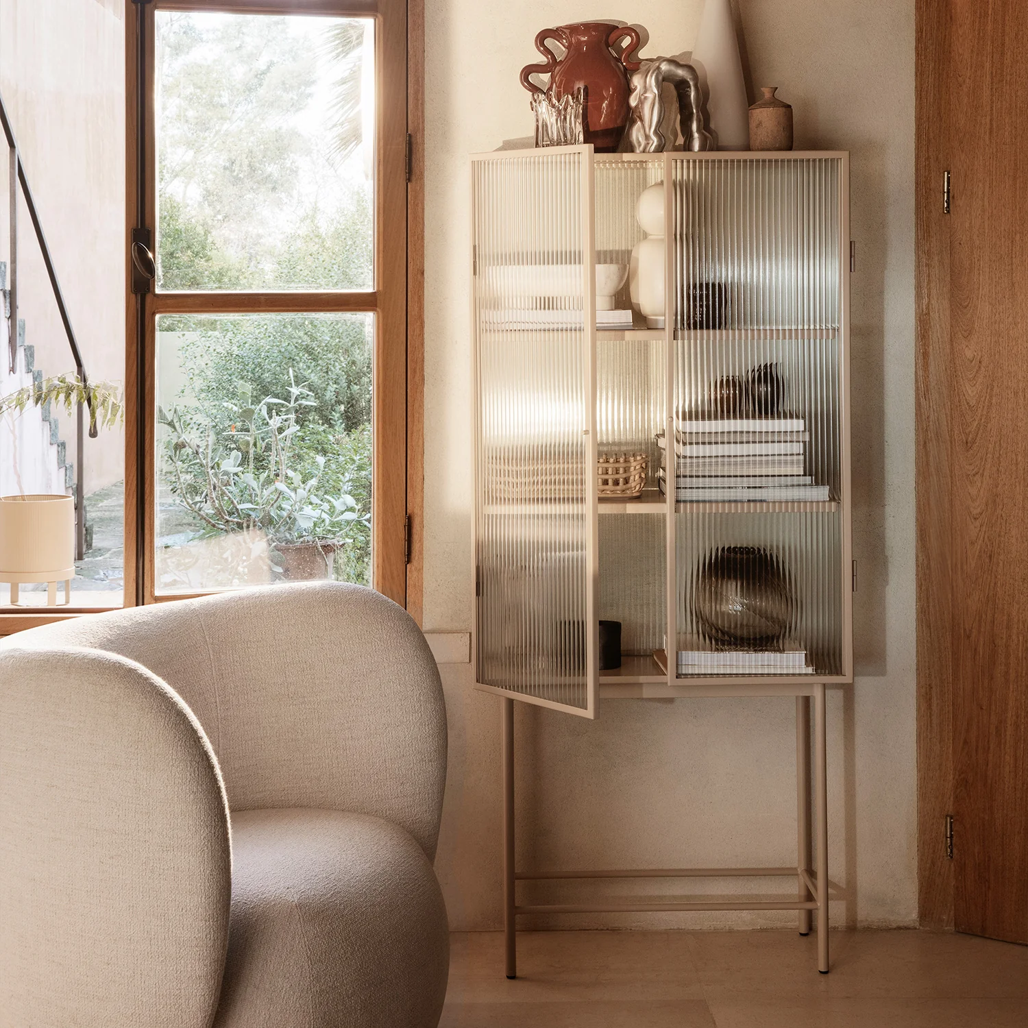 Haze Vitrine - Reeded glass - Cashmere - Image 3