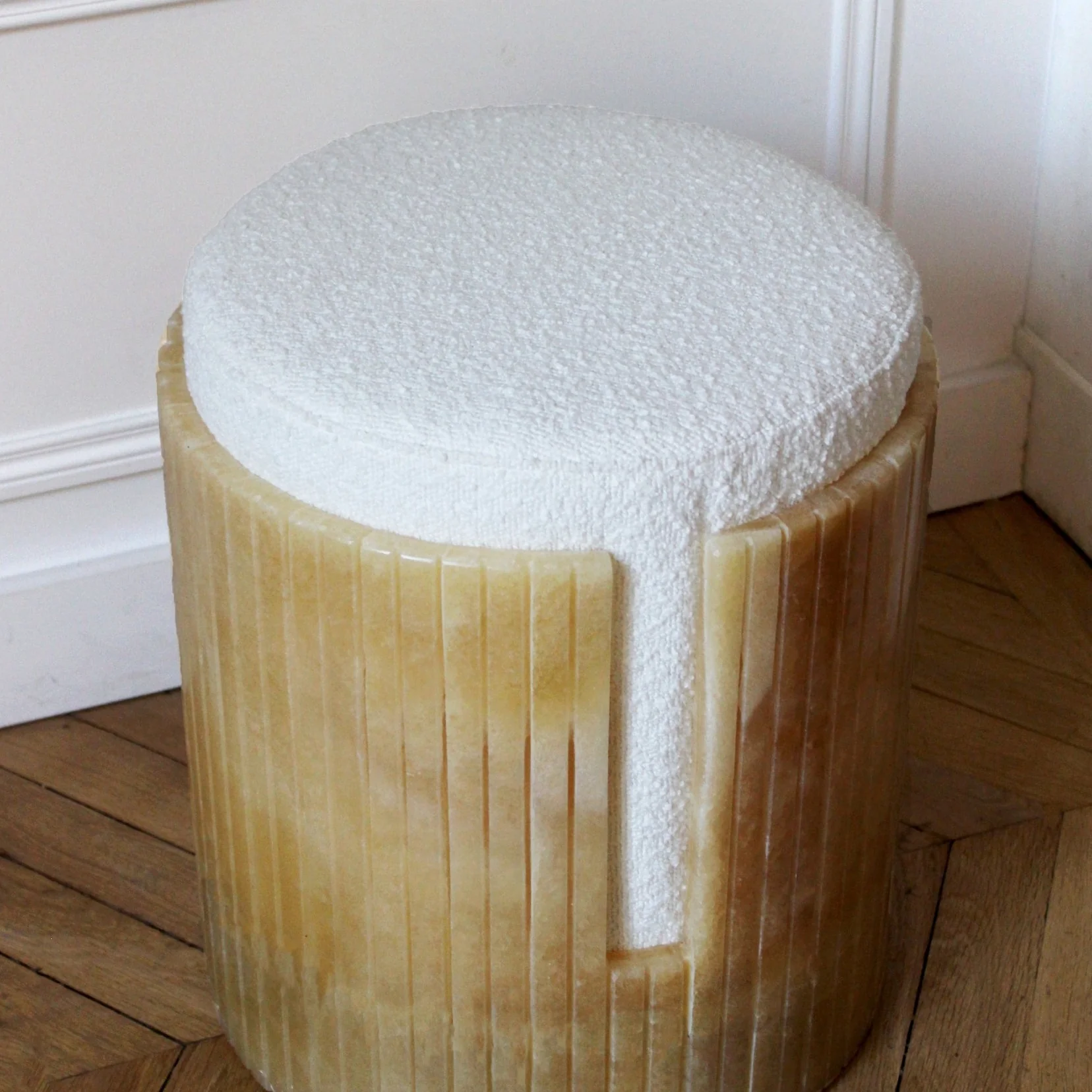 Honey Onyx Dolce Stool - Image 3