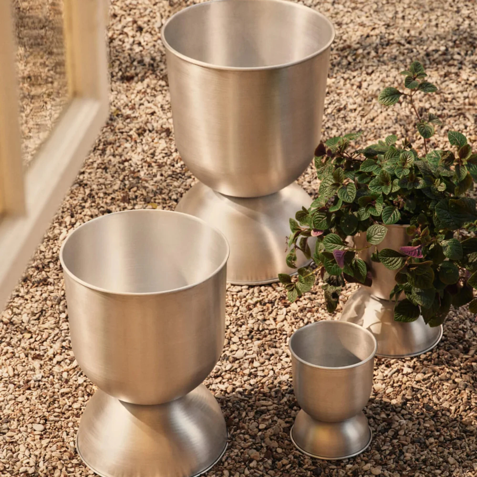 Hourglass Pot - Image 10