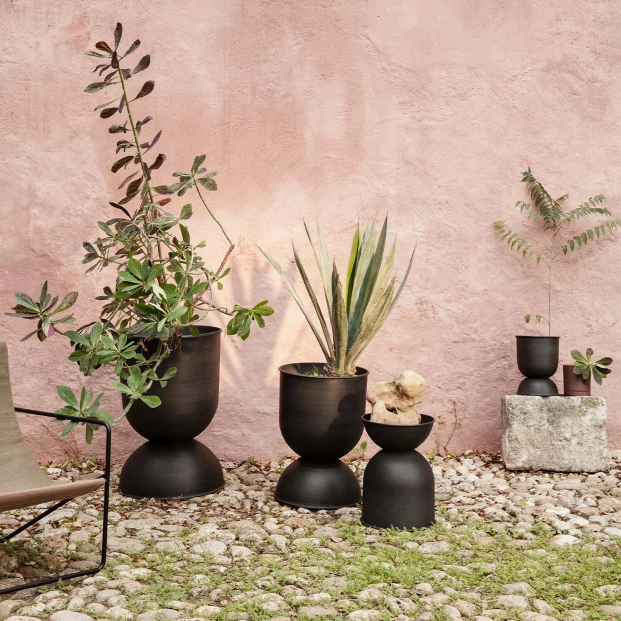Hourglass Pot - Image 22