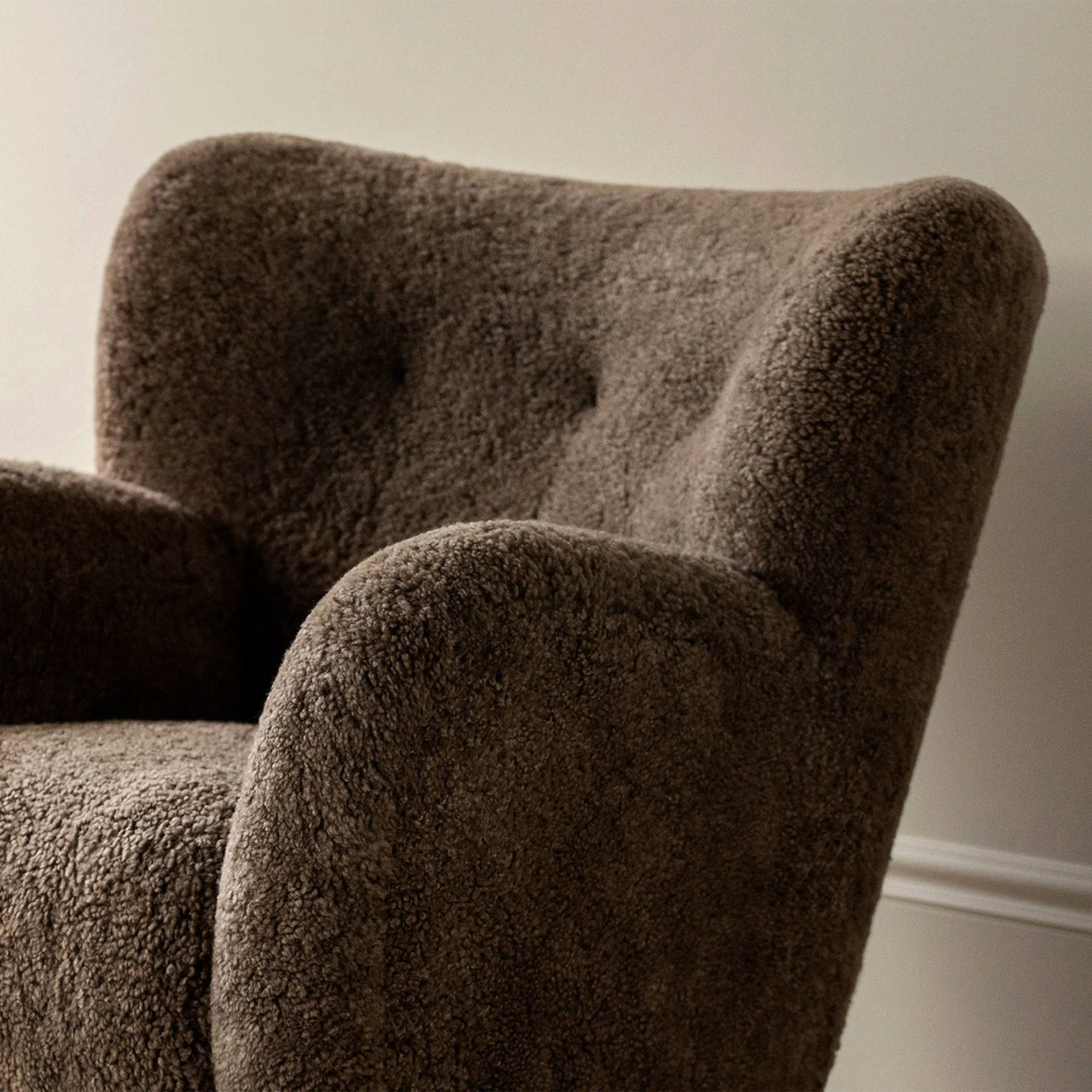 Karu Chair - Sheepskin - Image 11