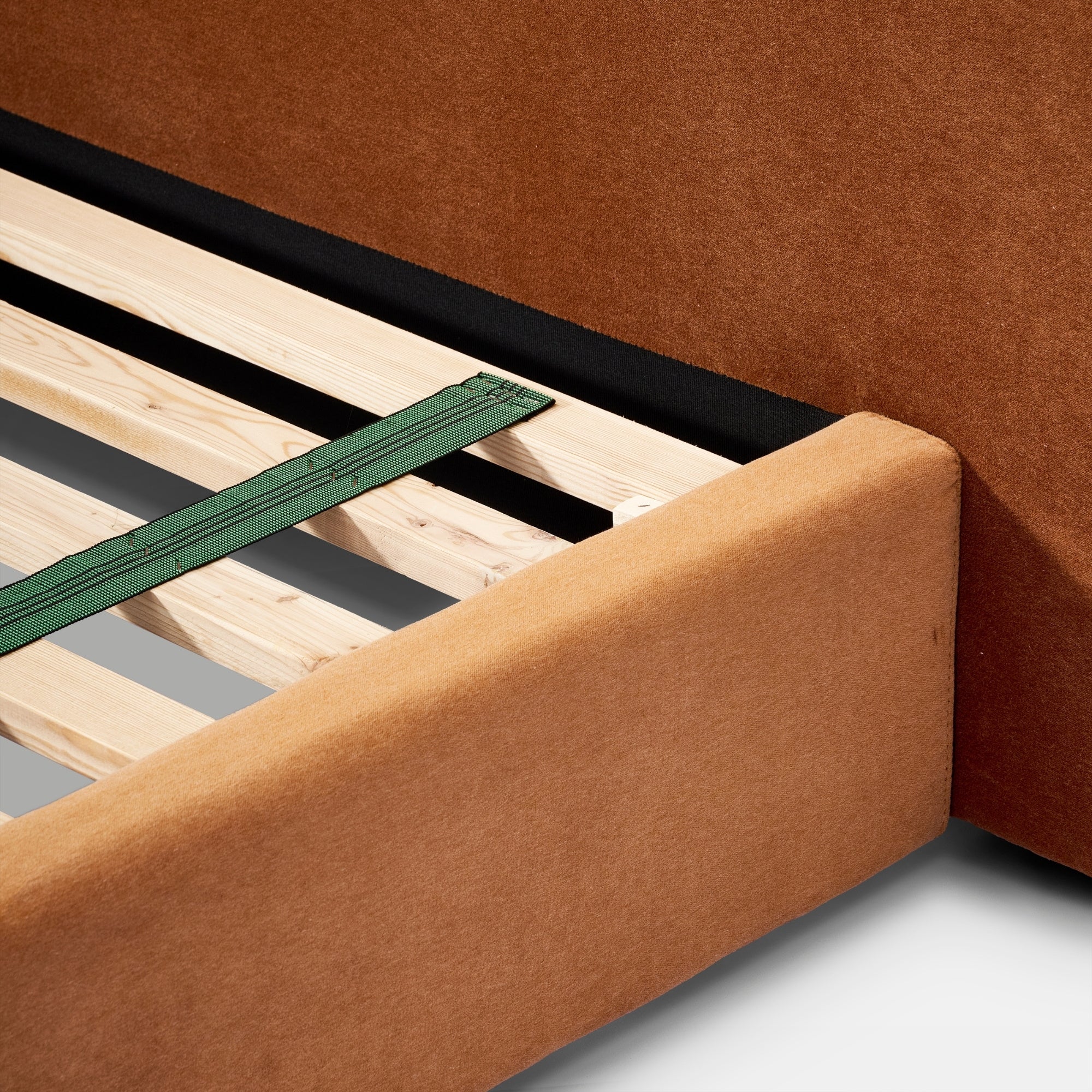 Kiara Queen Bed - Image 6