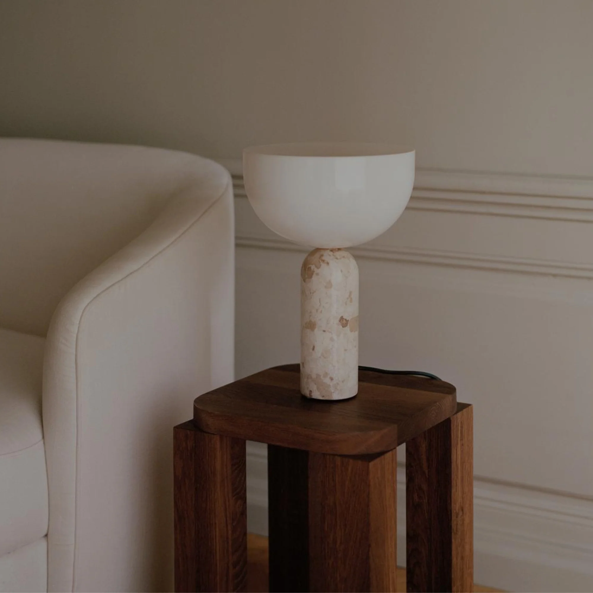 Kizu Table Lamp - Image 2