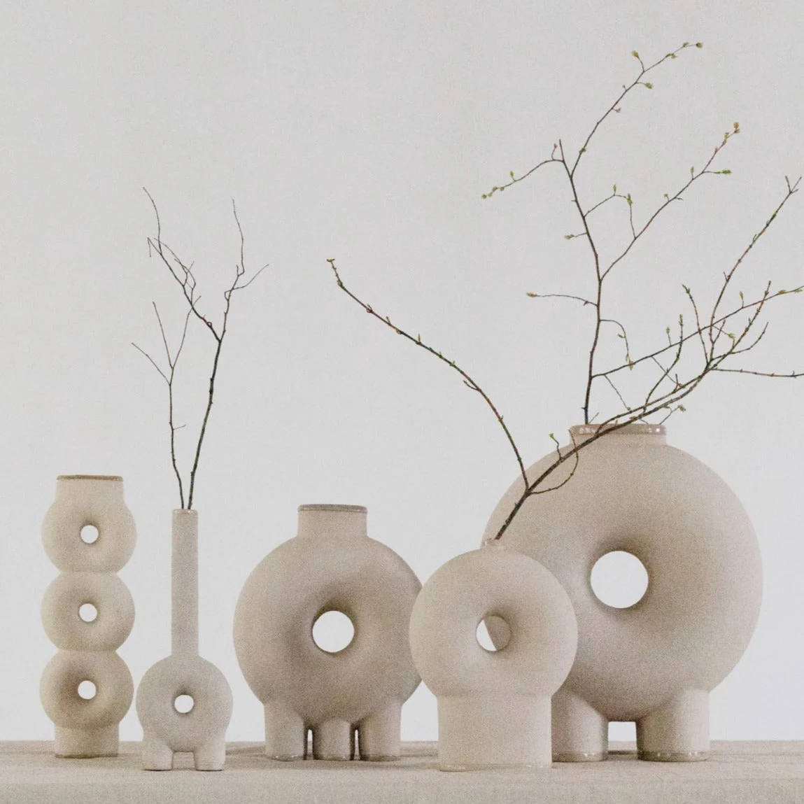 Kumanec One-Legged Vase - Image 7