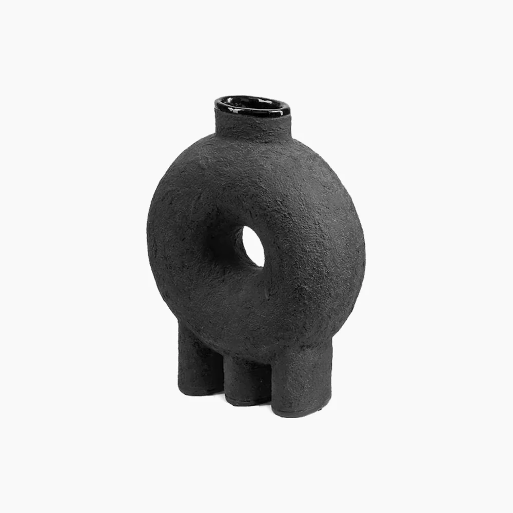 Kumanec Three-Legged Vase - Image 7