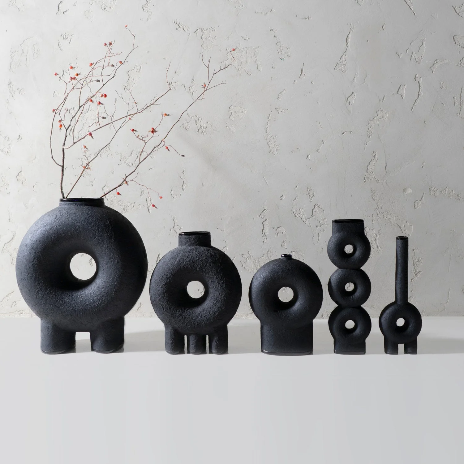 Kumanec Three-Legged Vase - Image 9