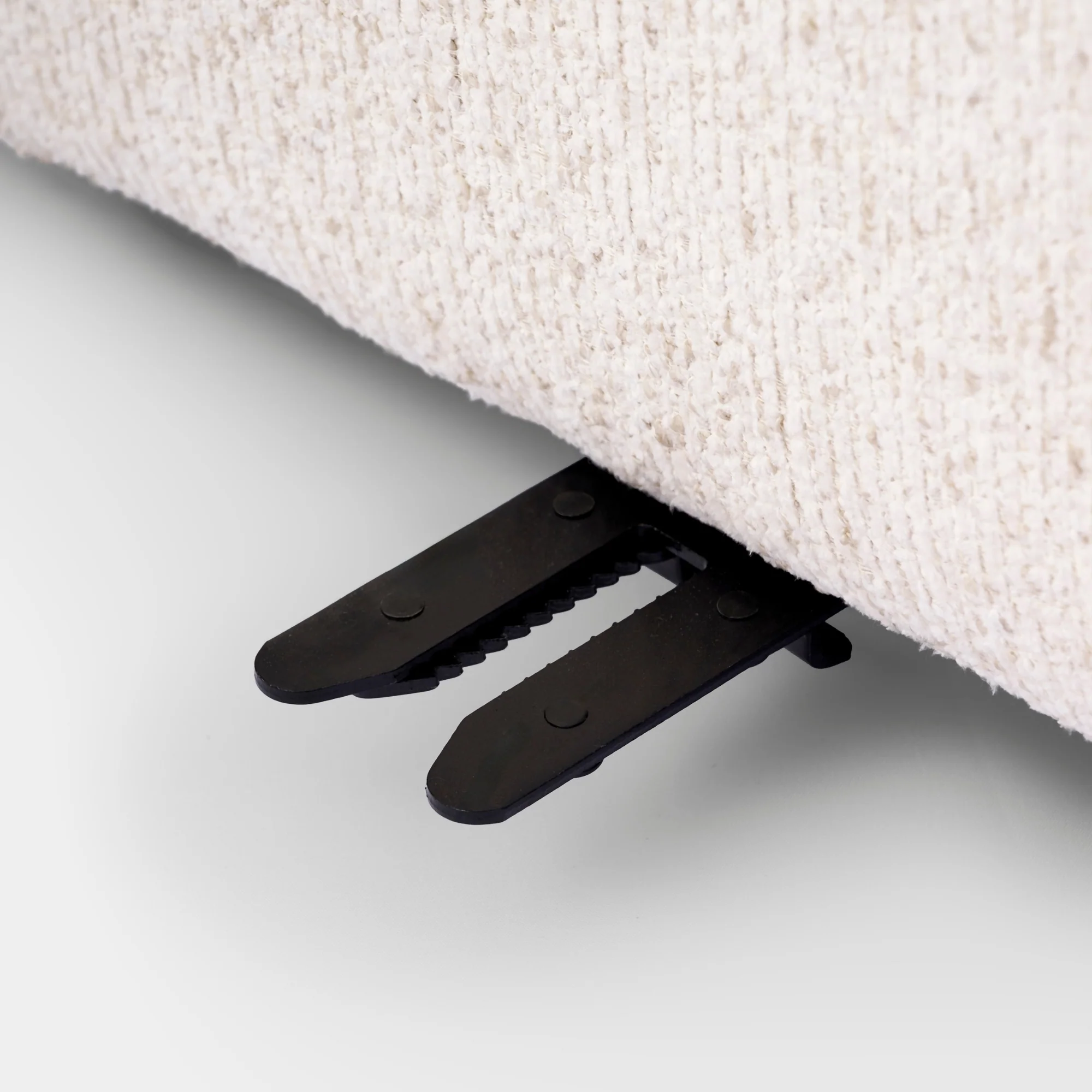 Liona Curve Sectional - Image 6