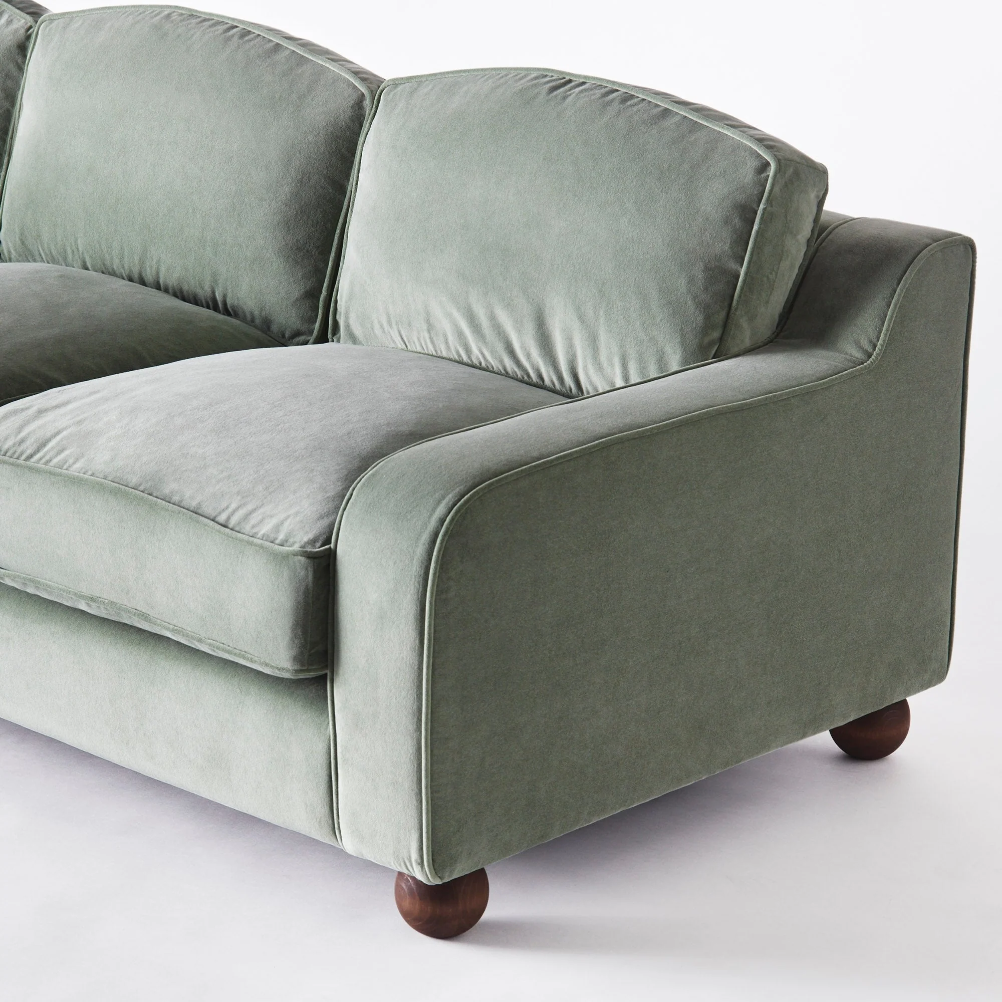 Lola Sofa Velvet Green - Image 5