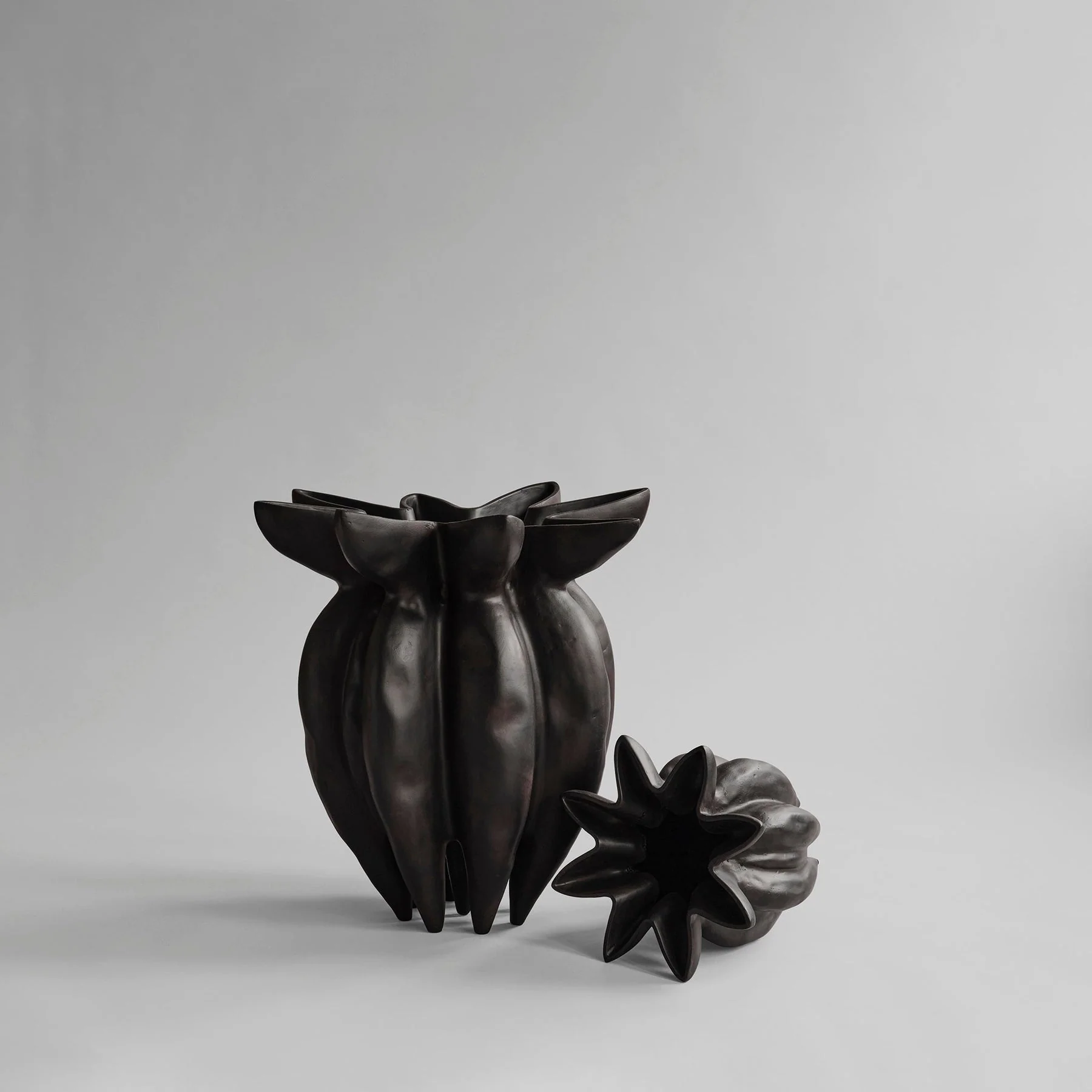 Lotus Vase, Big - Coffee - Image 6