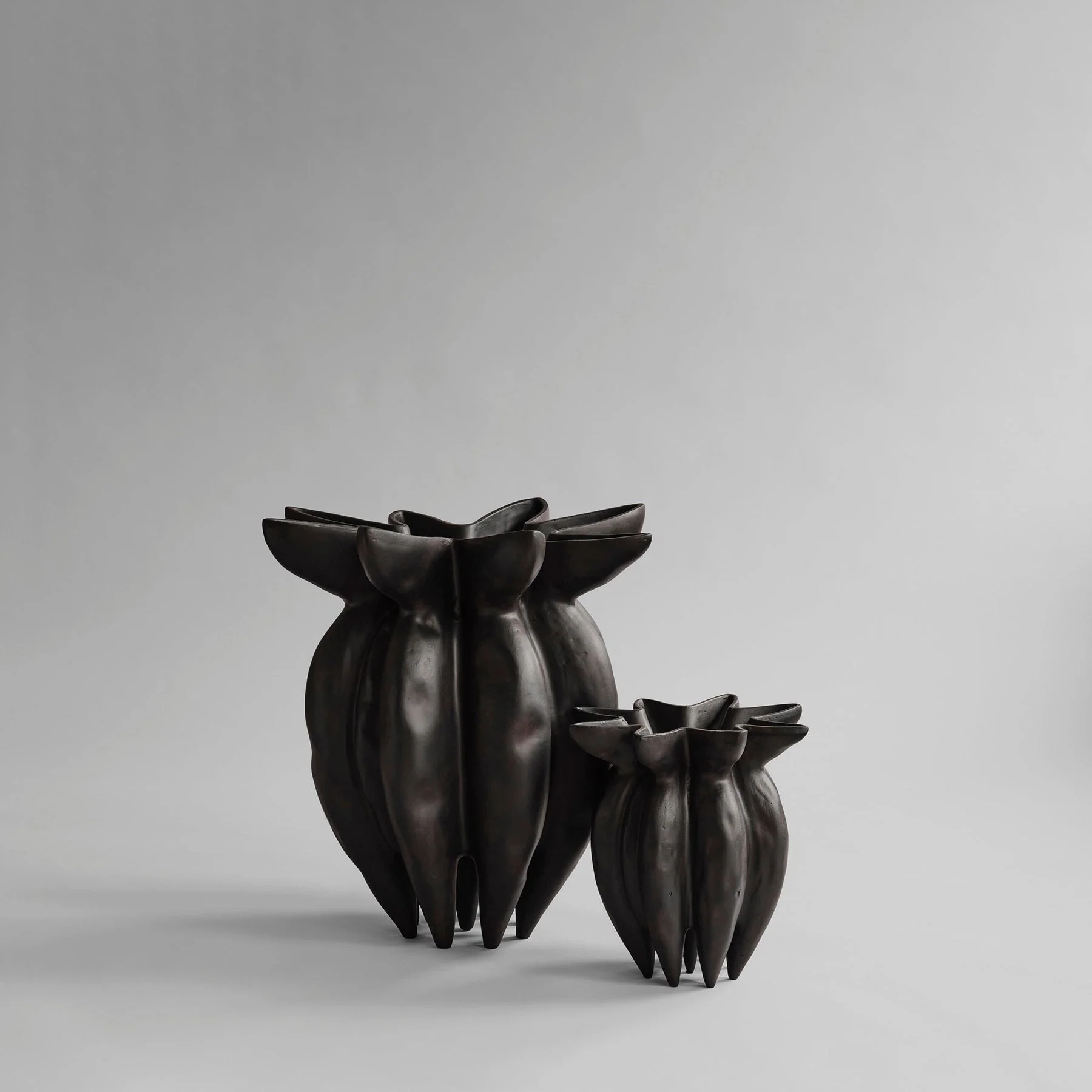 Lotus Vase, Big - Coffee - Image 8