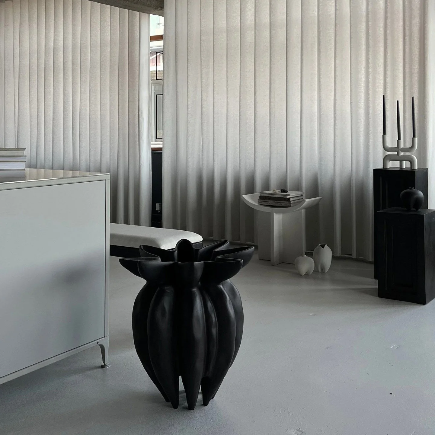Lotus Vase, Big - Coffee - Image 9