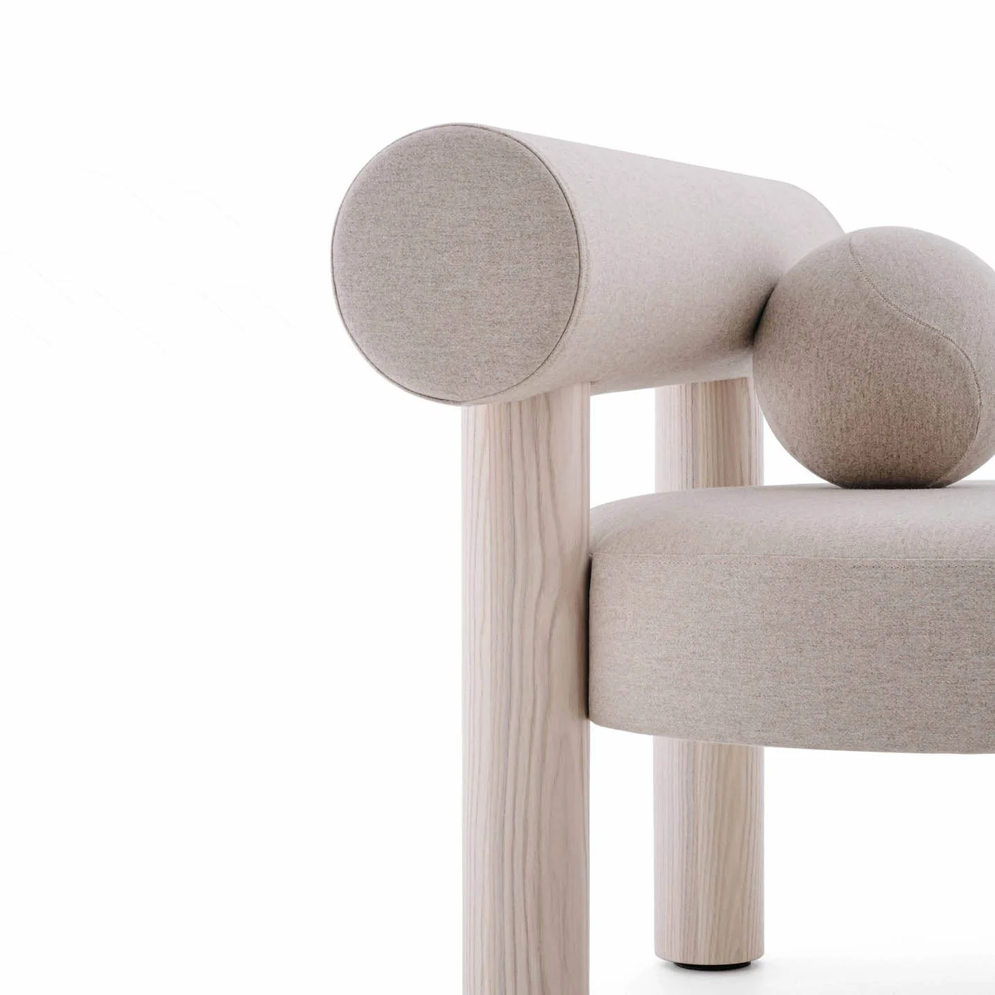 Gropius Low Chair CS2 - Image 5