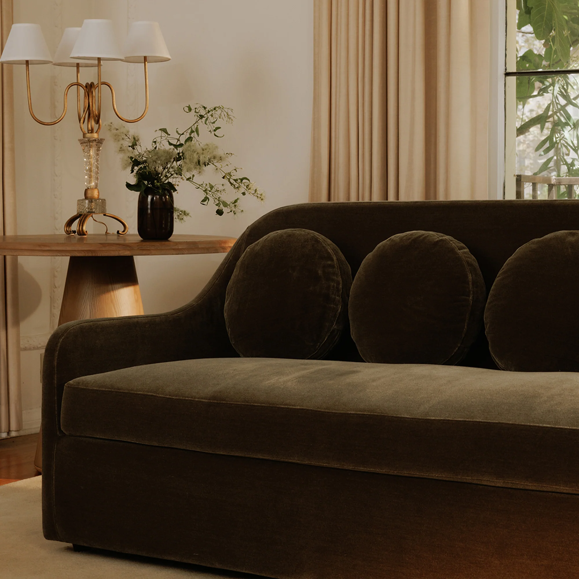 Lucy Sofa - Image 10